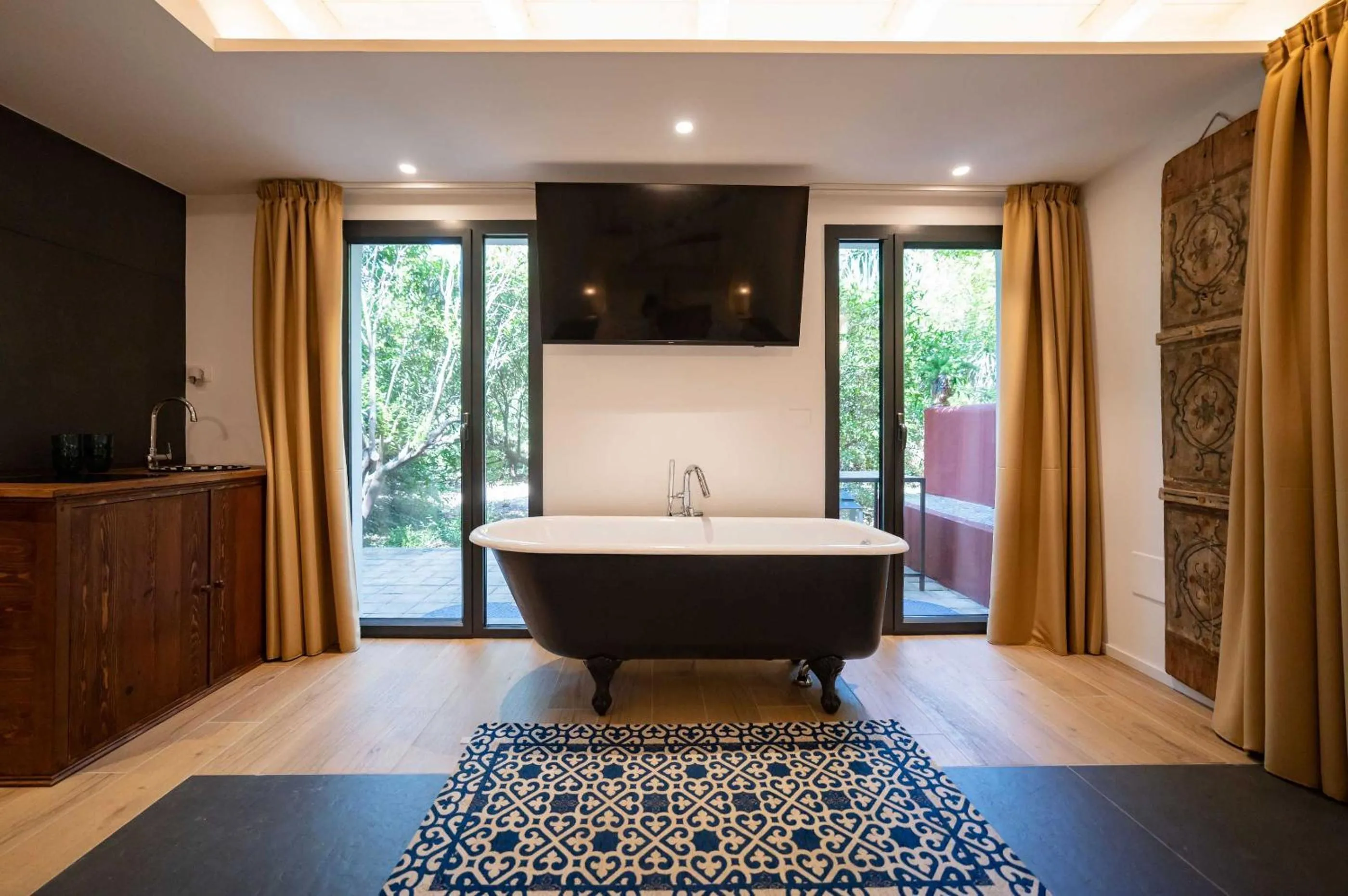 Bathroom in Etna Botanic Garden