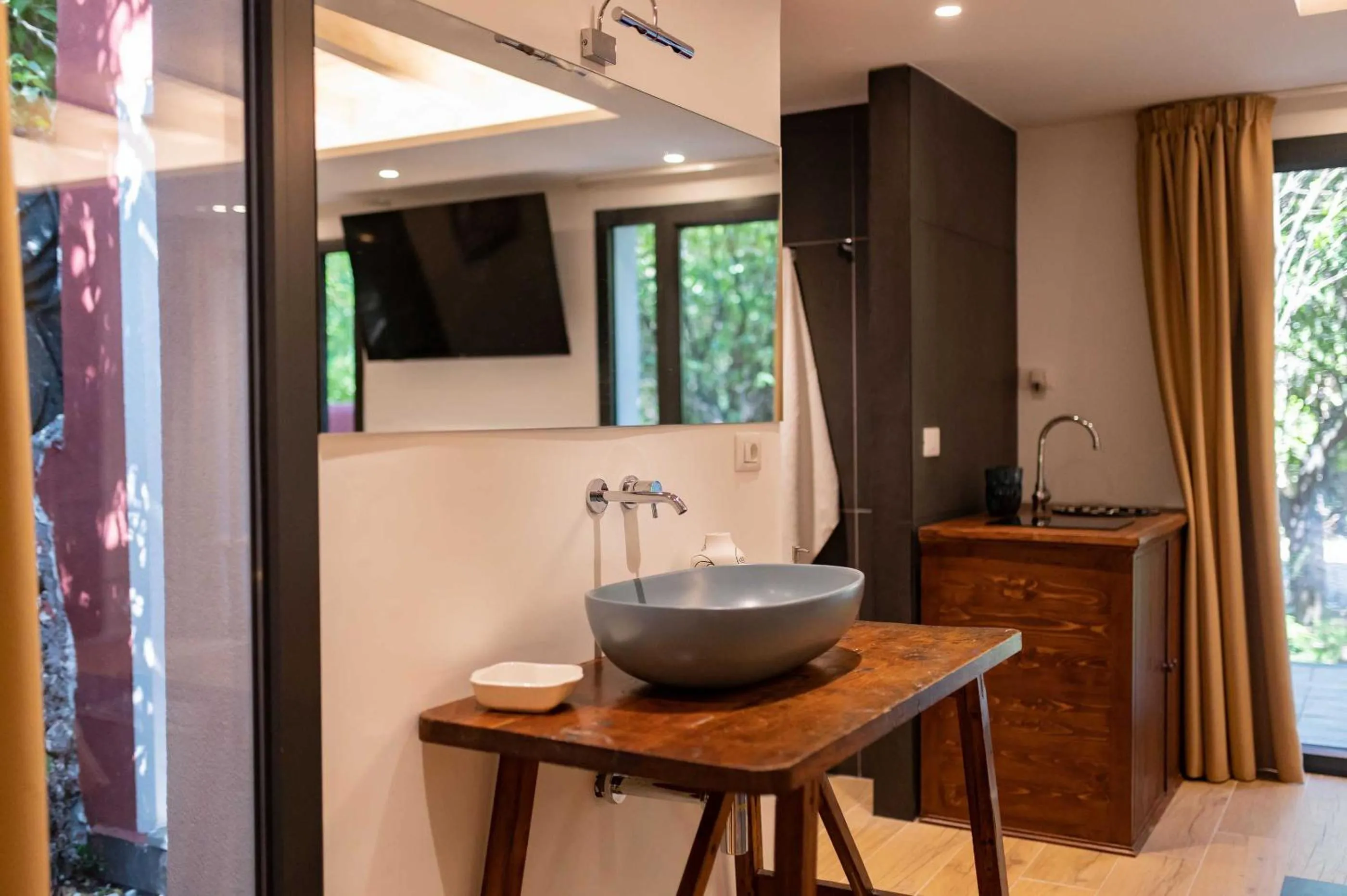 Bathroom in Etna Botanic Garden