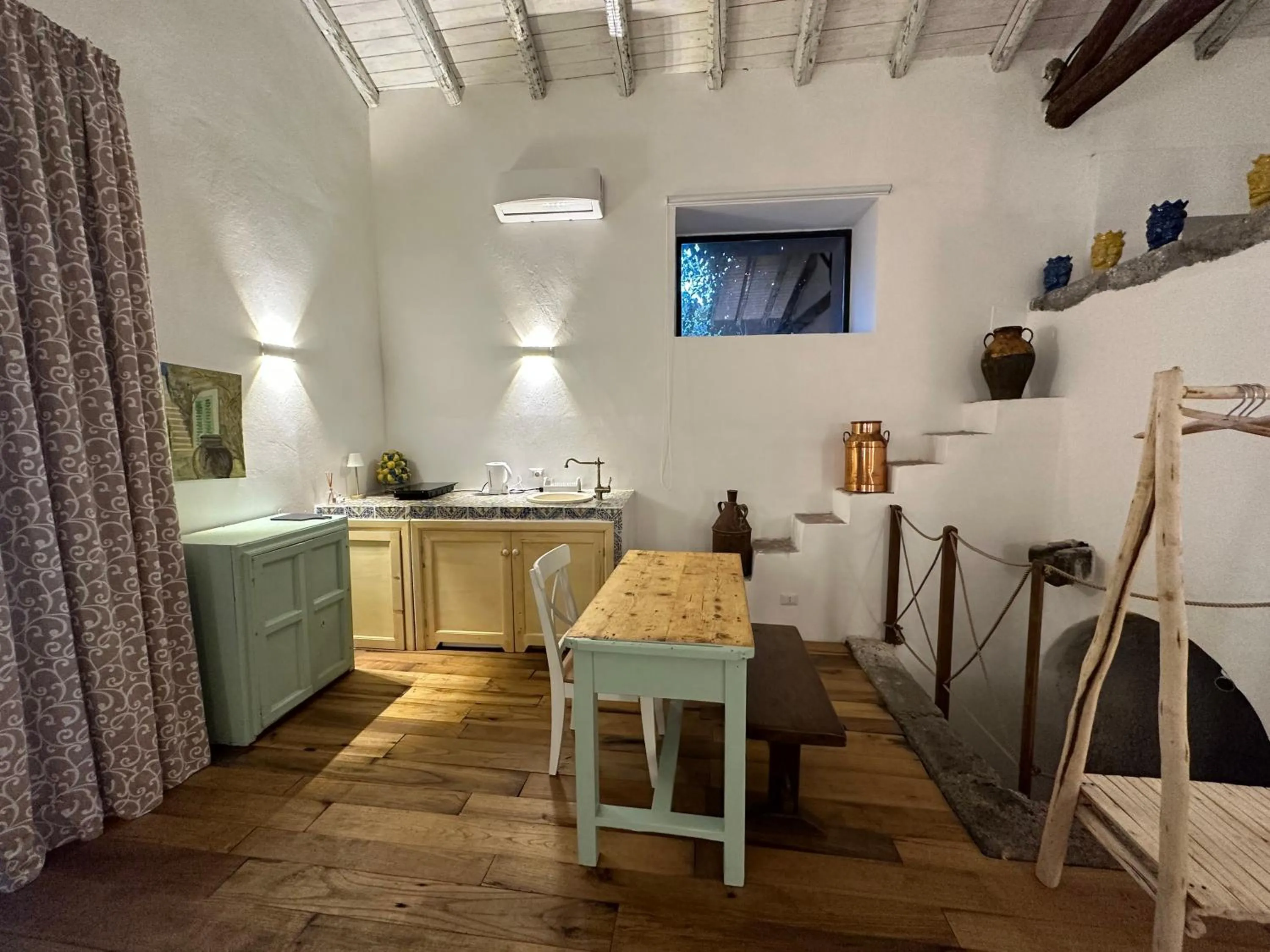 Dining area in Etna Botanic Garden
