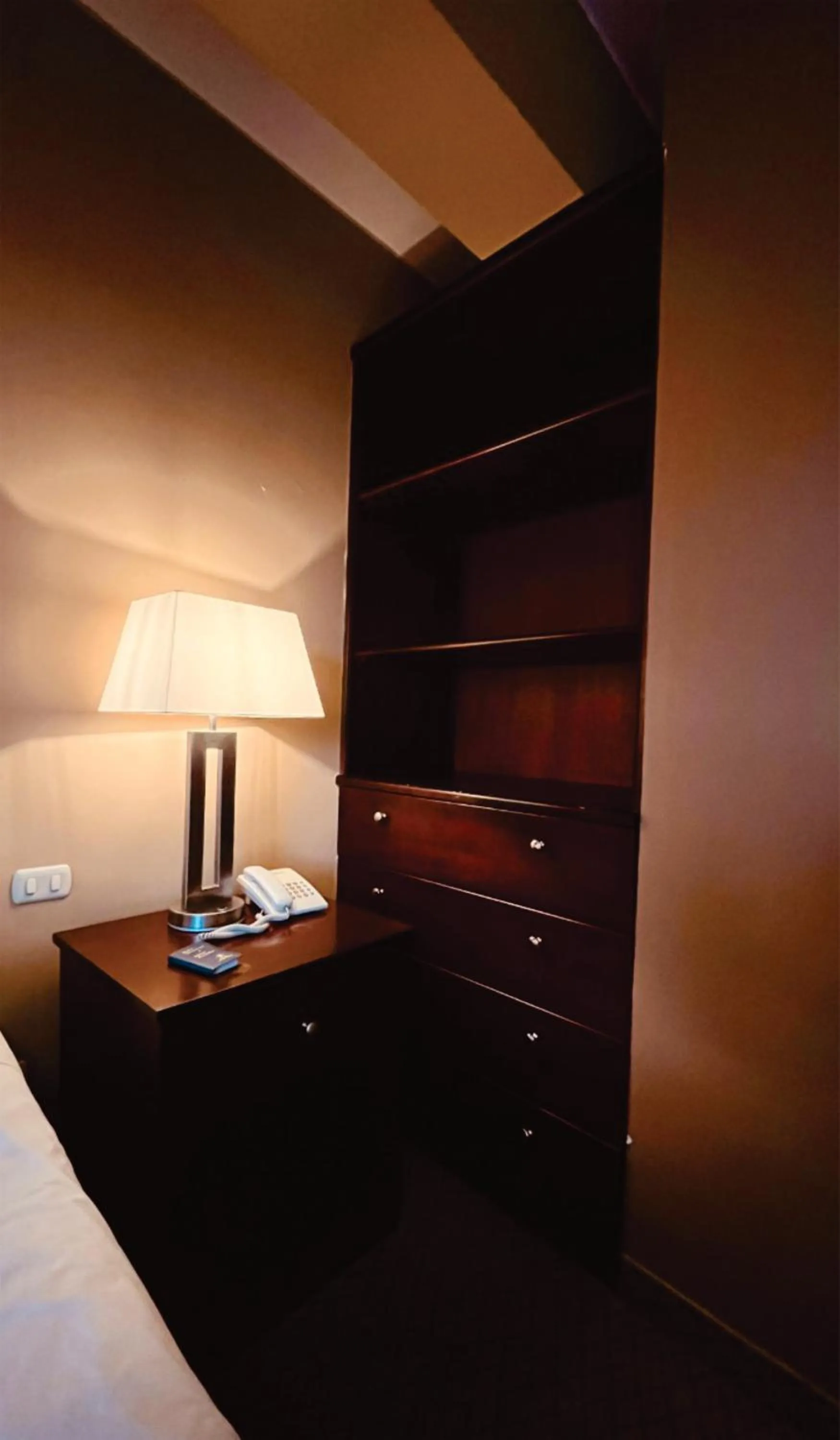 wardrobe, Bed in APU MOUNTAIN LODGE CUSCO