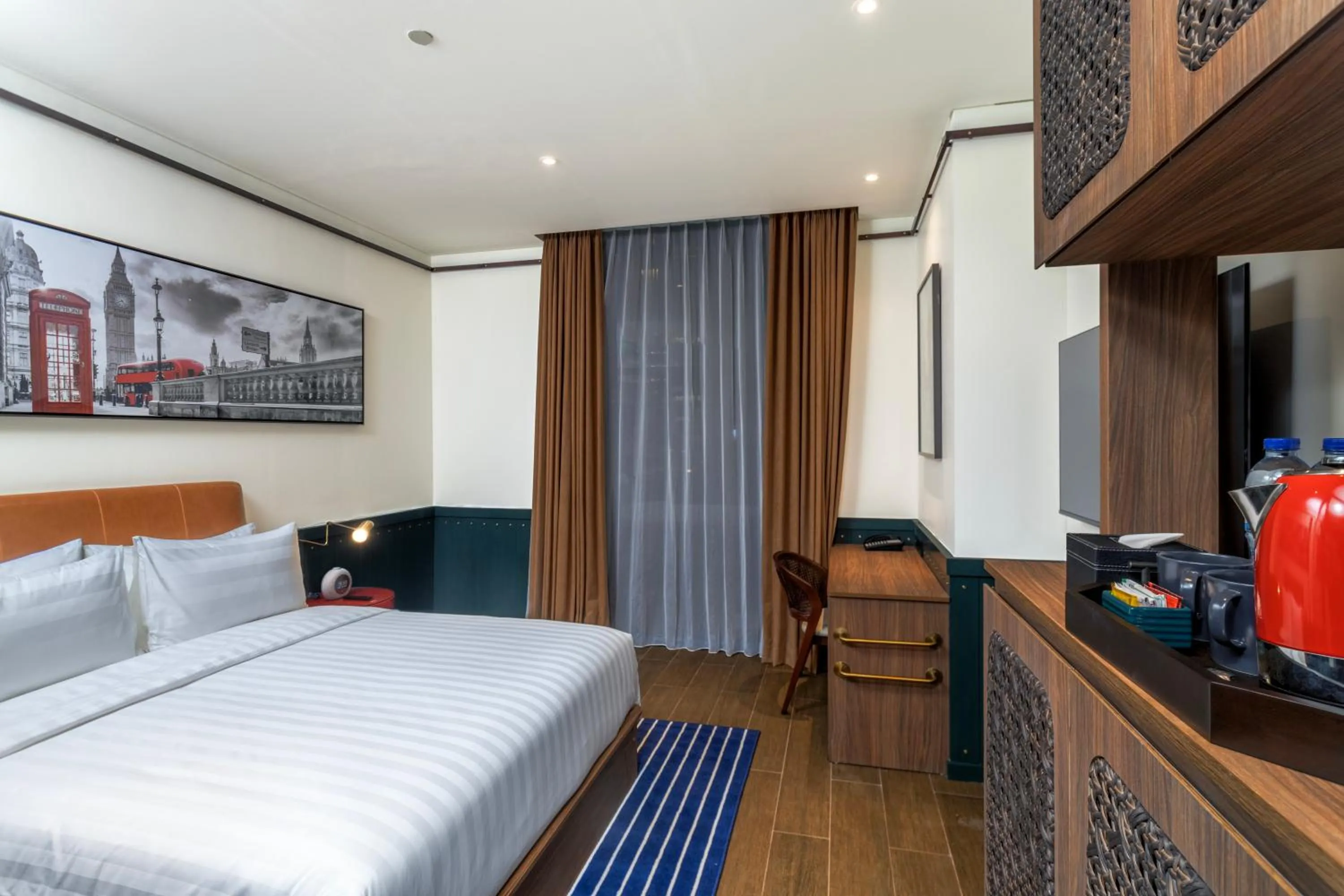 Bedroom, Bed in Ashley Tugu Tani Menteng