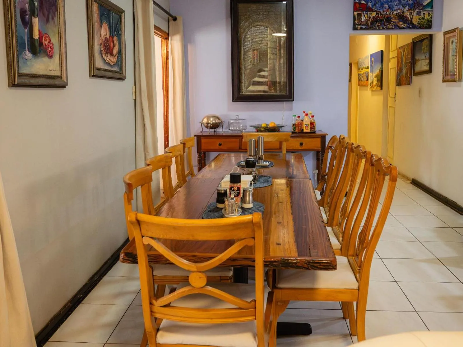 Dining area in Sleepers Villa Guesthouse