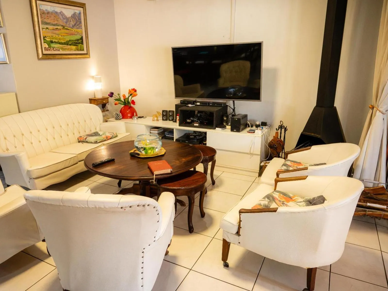 Living room in Sleepers Villa Guesthouse