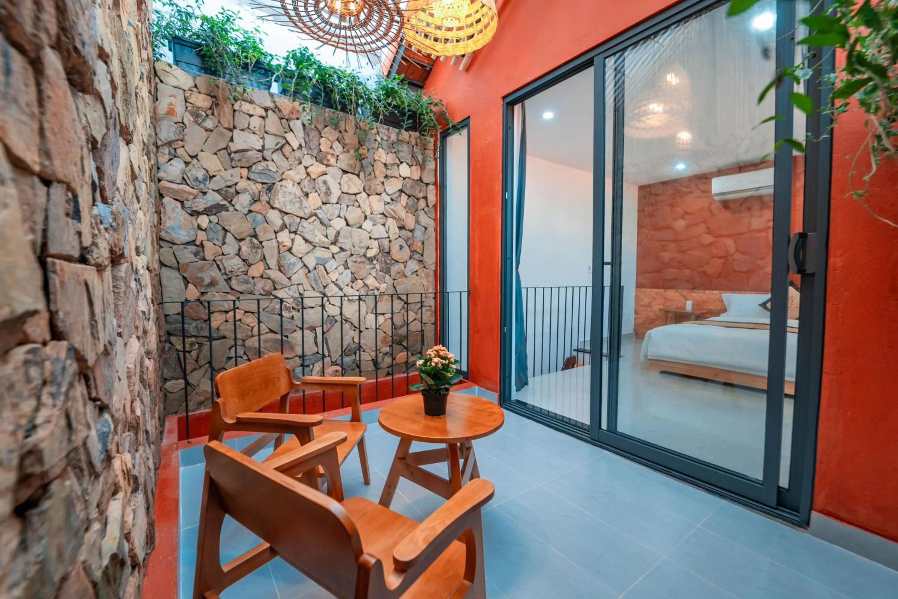 Seating area, Bed in TRUONG PHU HOUSE - HOTEL & APARTMENT