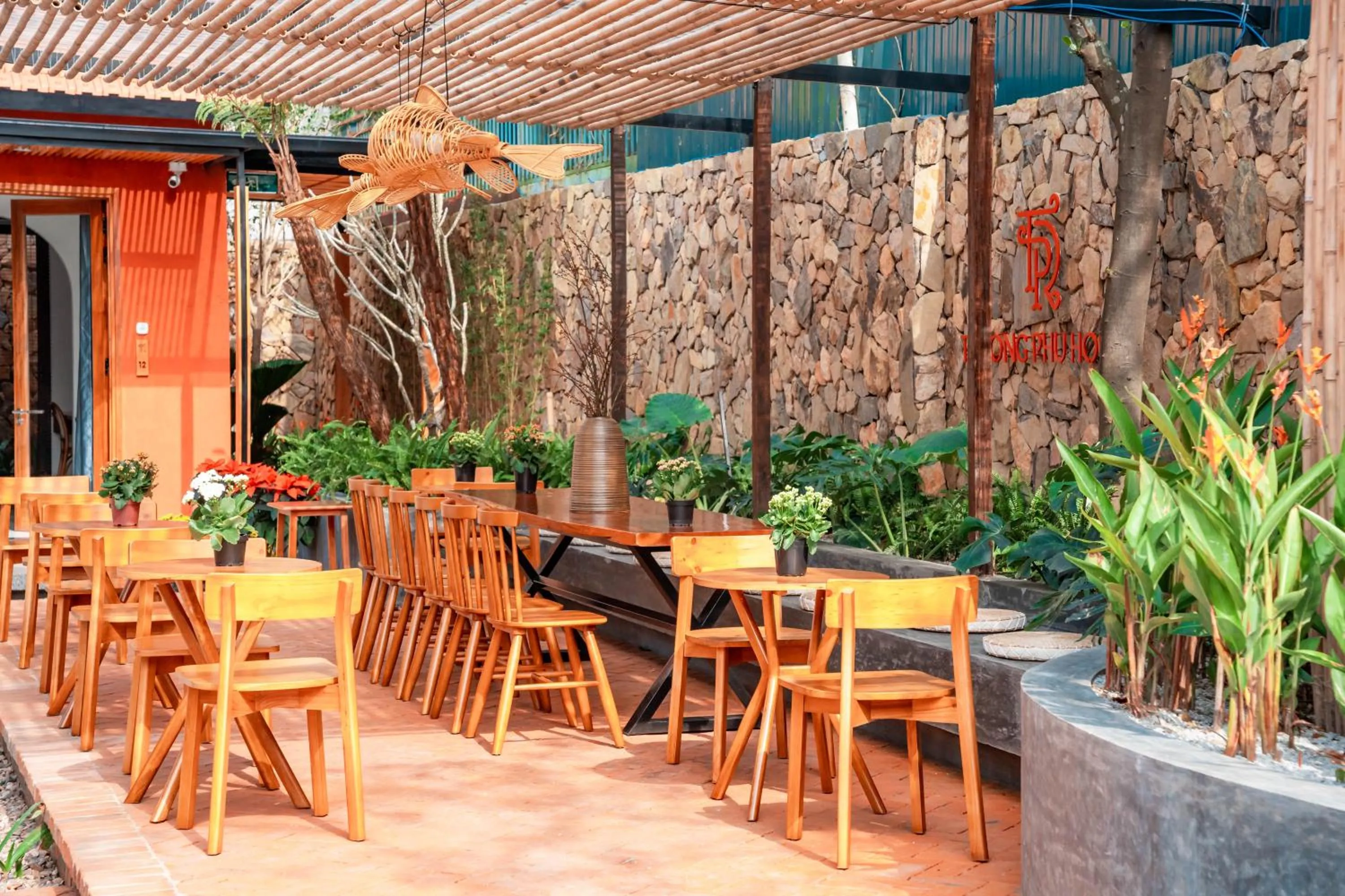 Dining area in TRUONG PHU HOUSE - HOTEL & APARTMENT