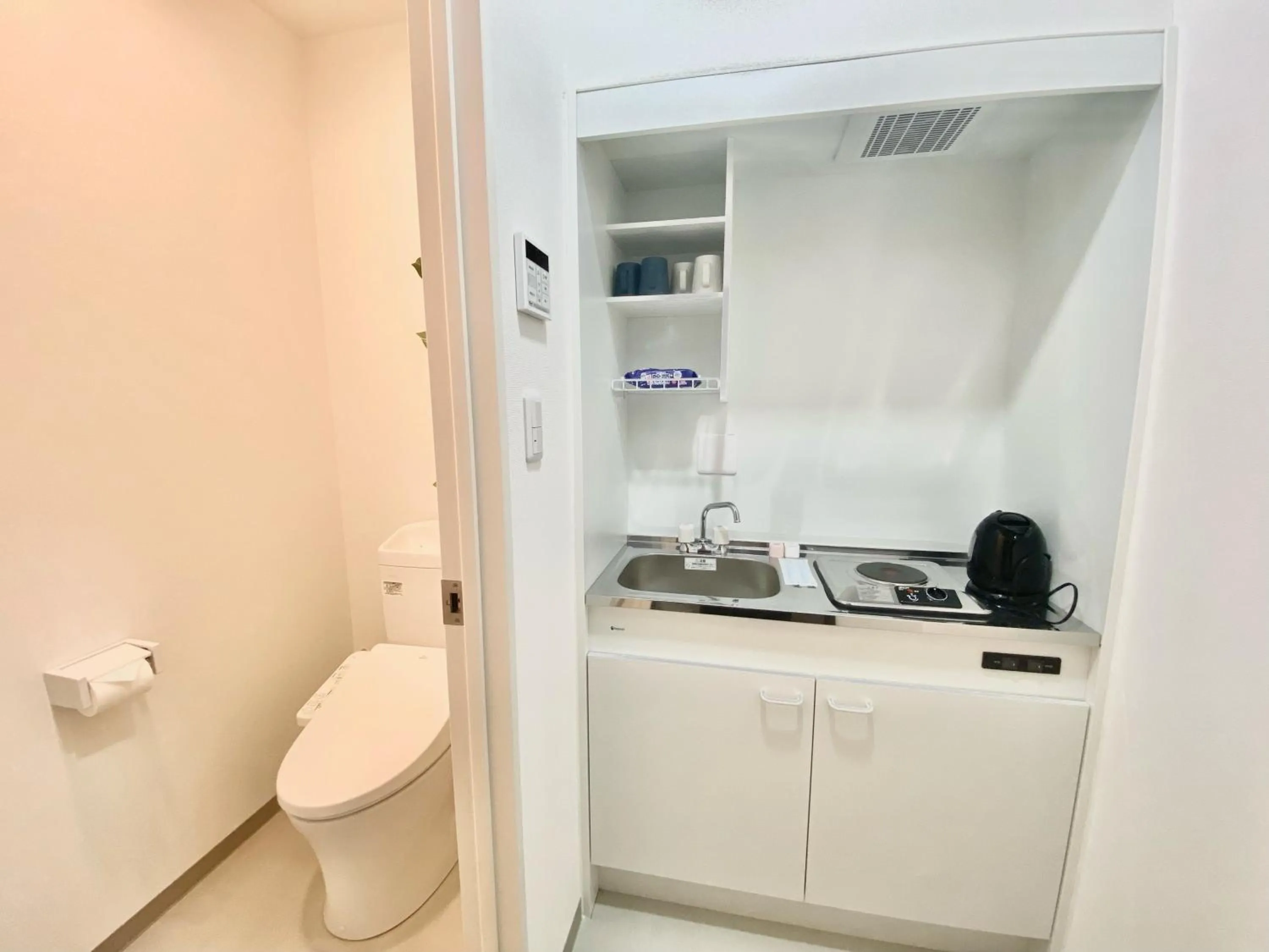 Kitchen or kitchenette in THE MOON Atami