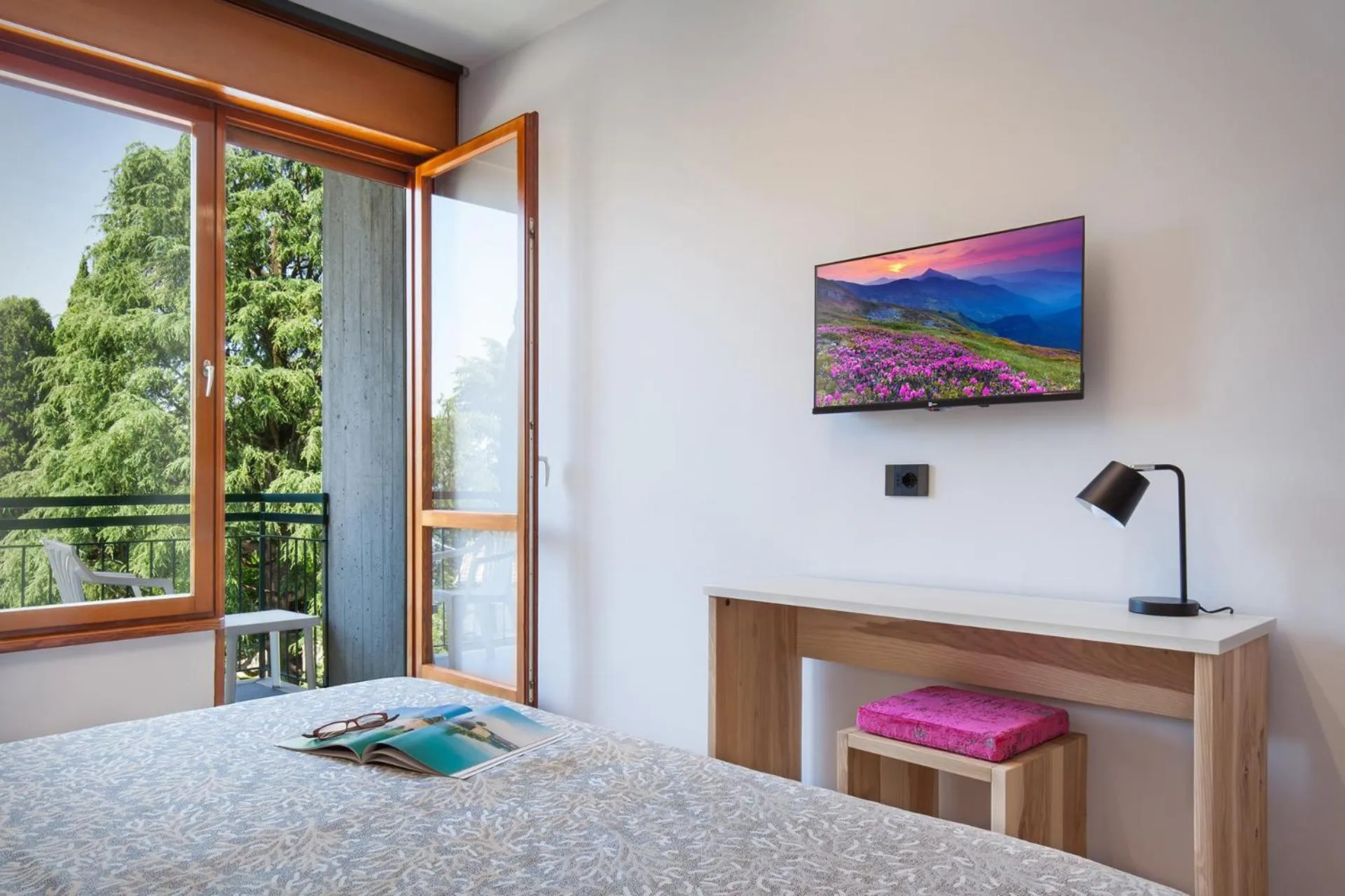 Bed in Hotel Gabbiano - Garda Lake Collection