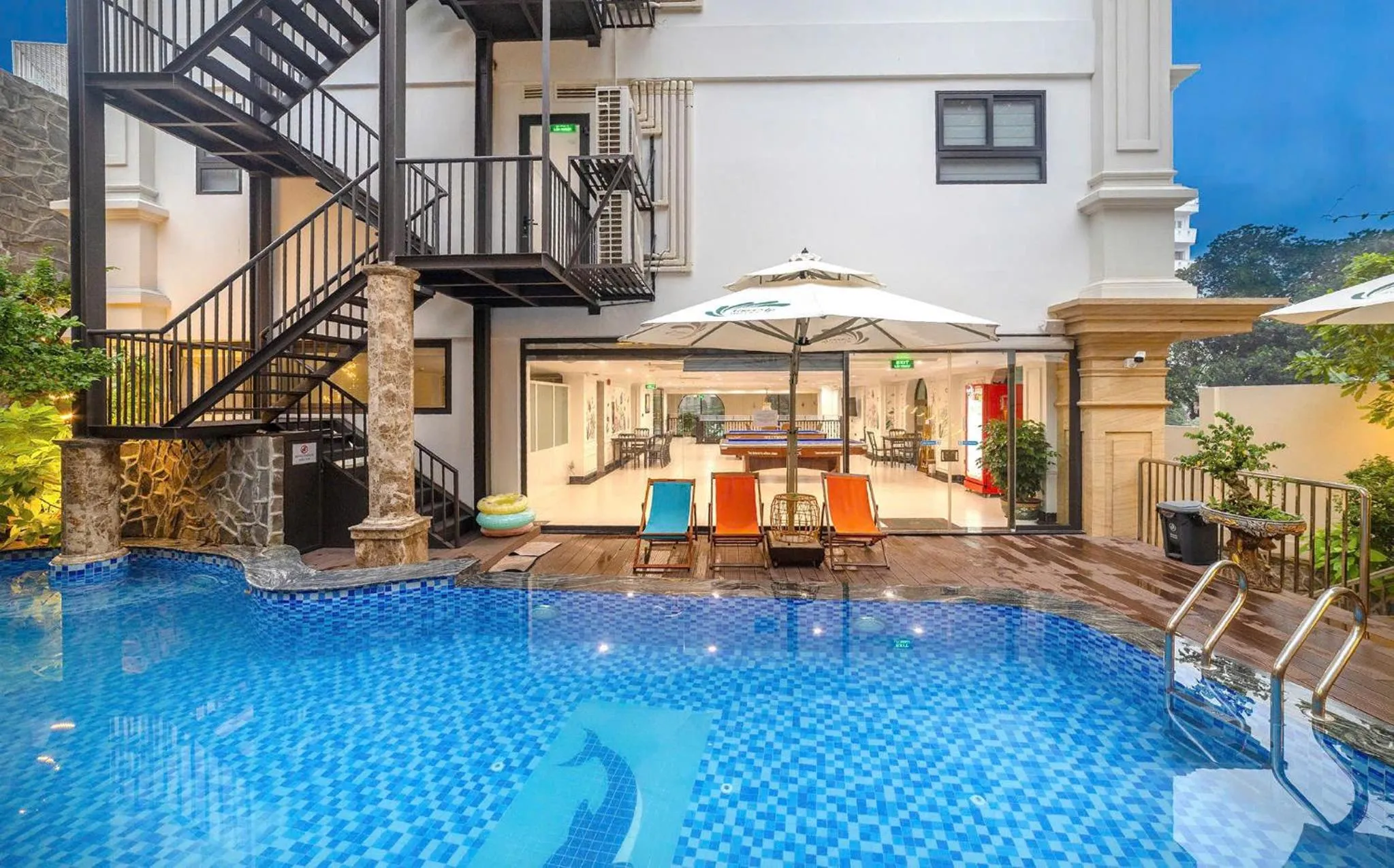 Swimming pool in Green LP Hotel & Apartment