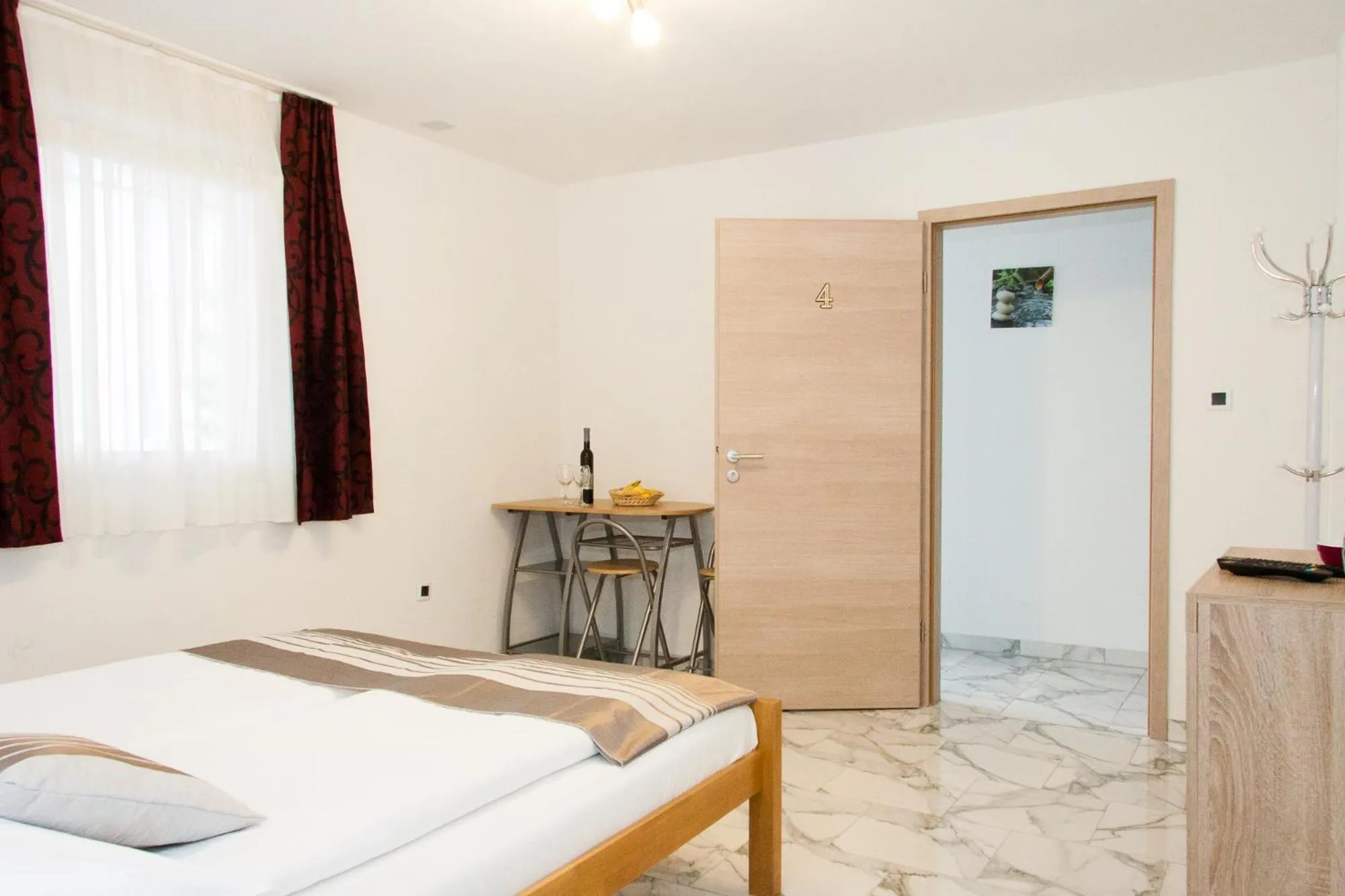 Photo of the whole room, Bed in Rooms Garden Zagreb Airport