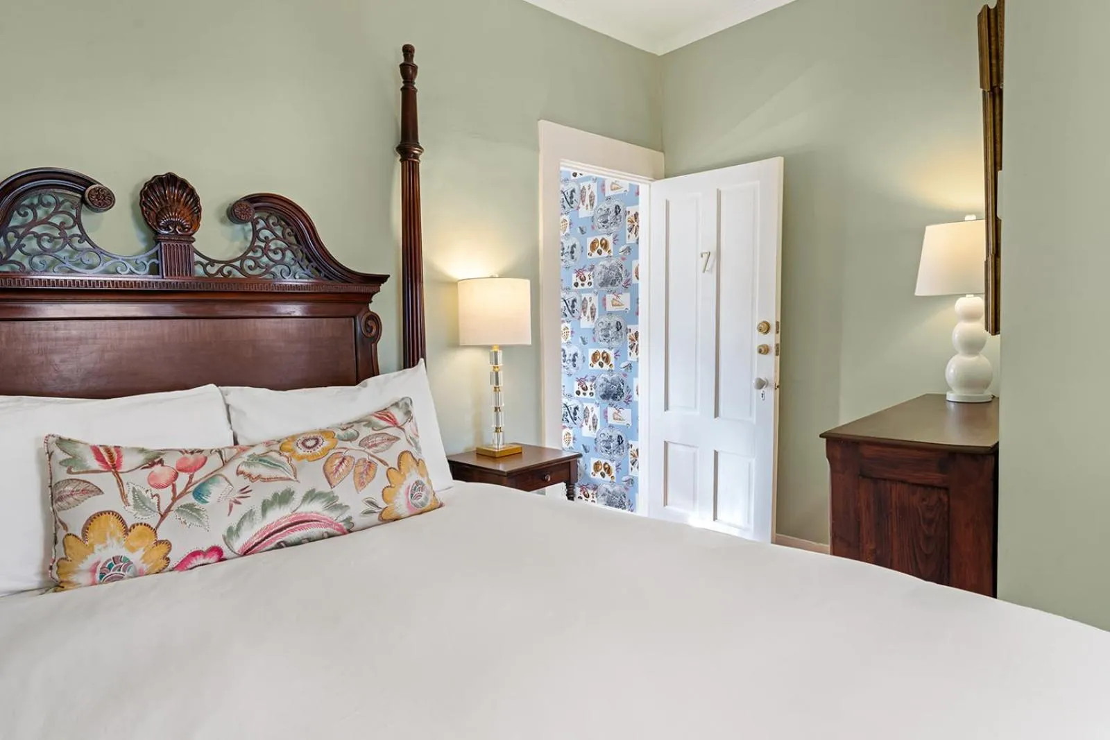 Bed in Nantucket Resort Collection