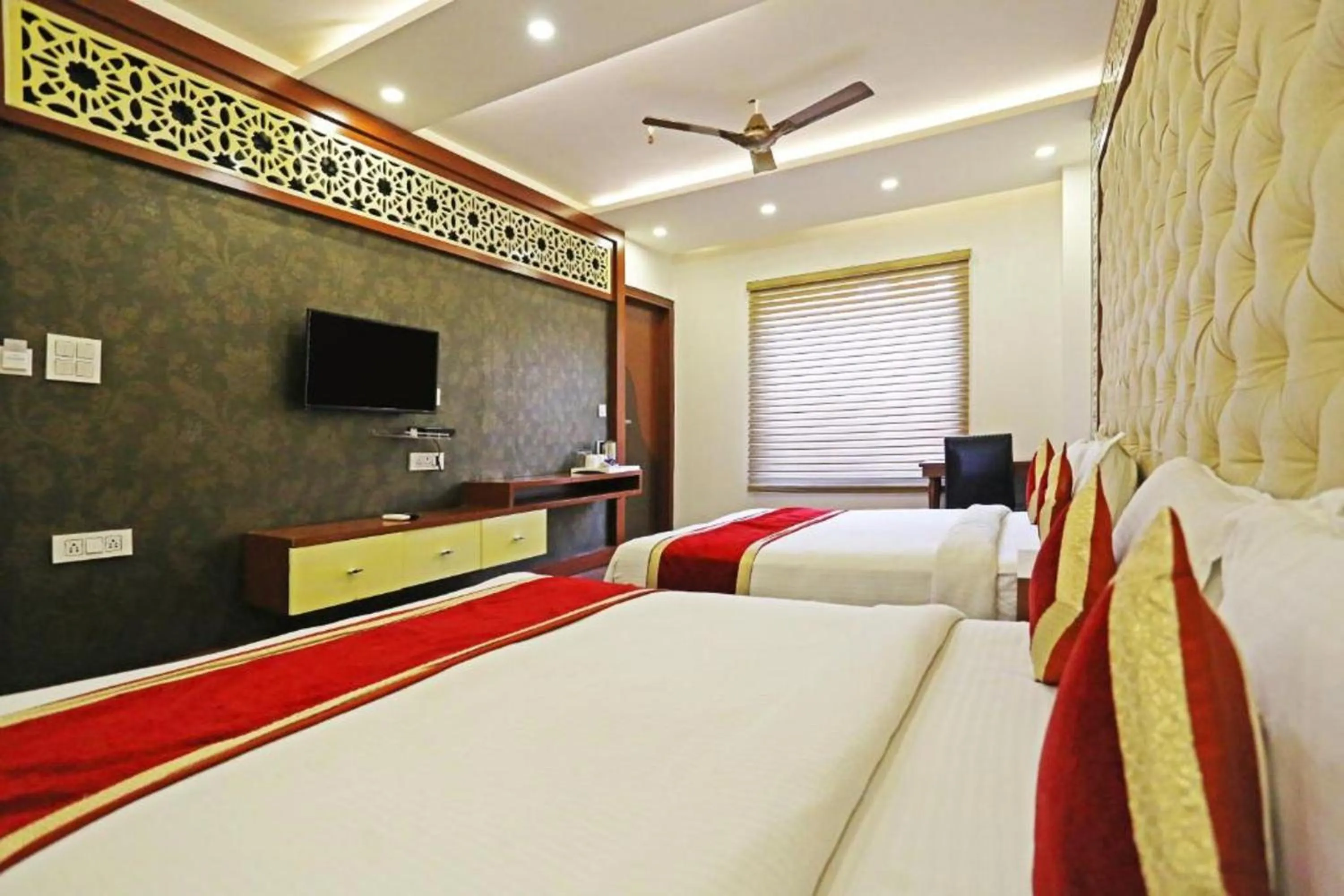 Bed in HOTEL MGM RESIDENCY