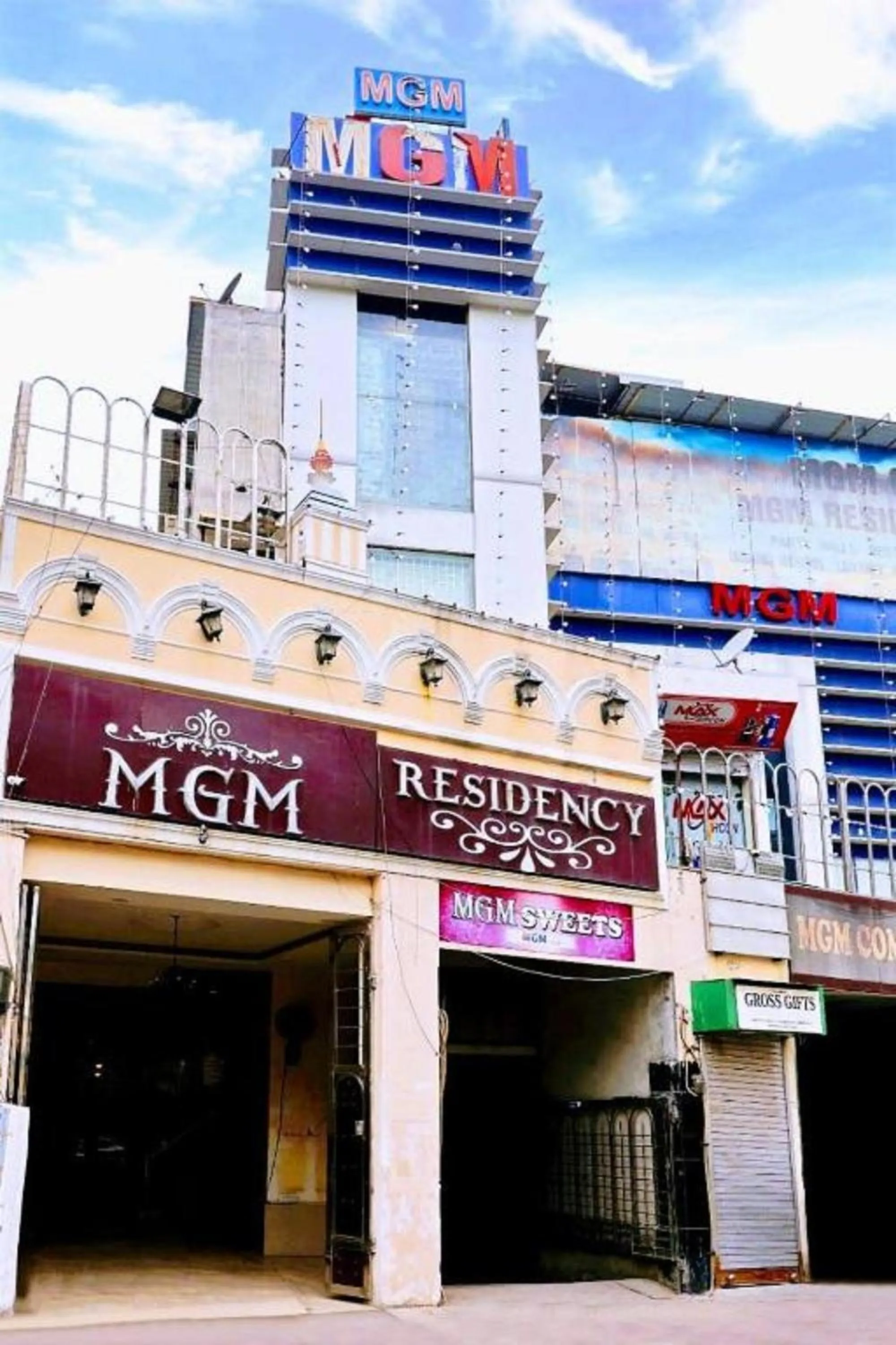 Property Building in HOTEL MGM RESIDENCY