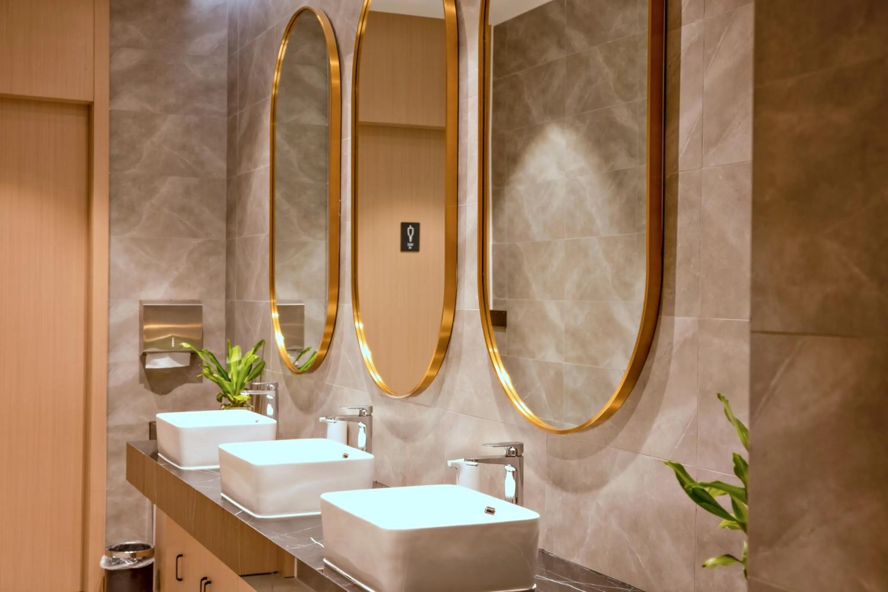 Bathroom in Marco Polo Hotel