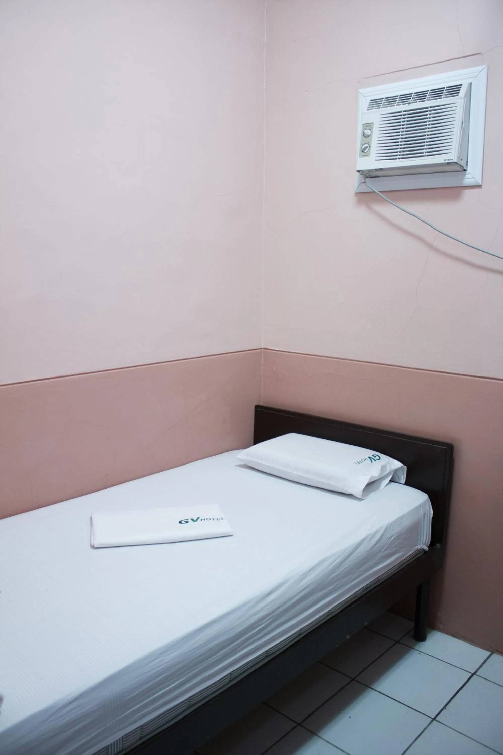 Bed in GV Hotel - Borongan