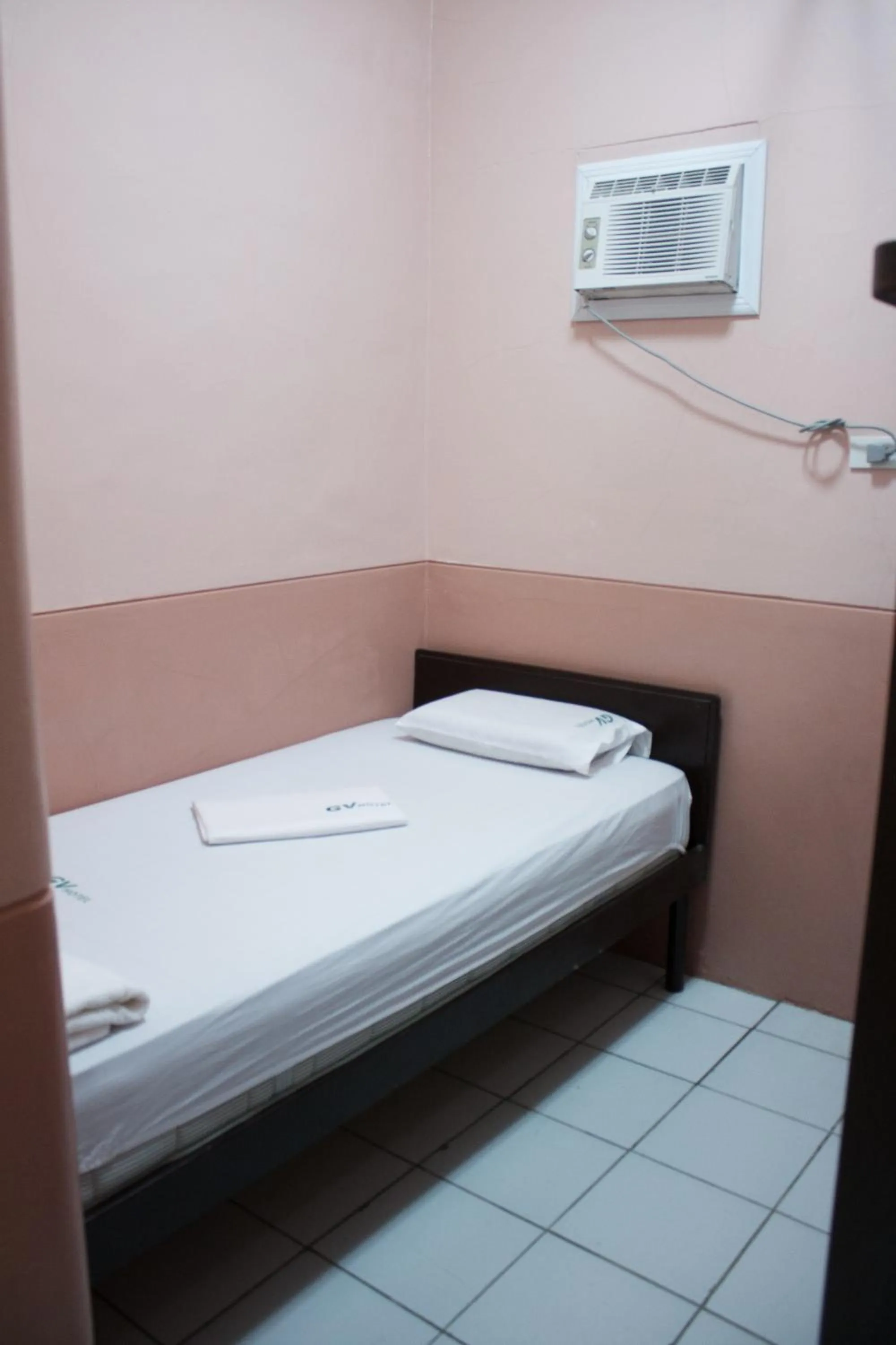 Bed in GV Hotel - Borongan