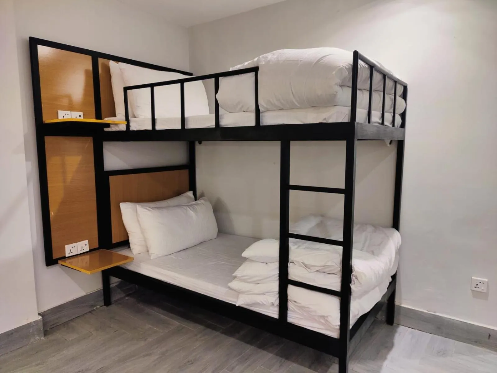 bunk bed, Bed in Sky Lodge Hotel