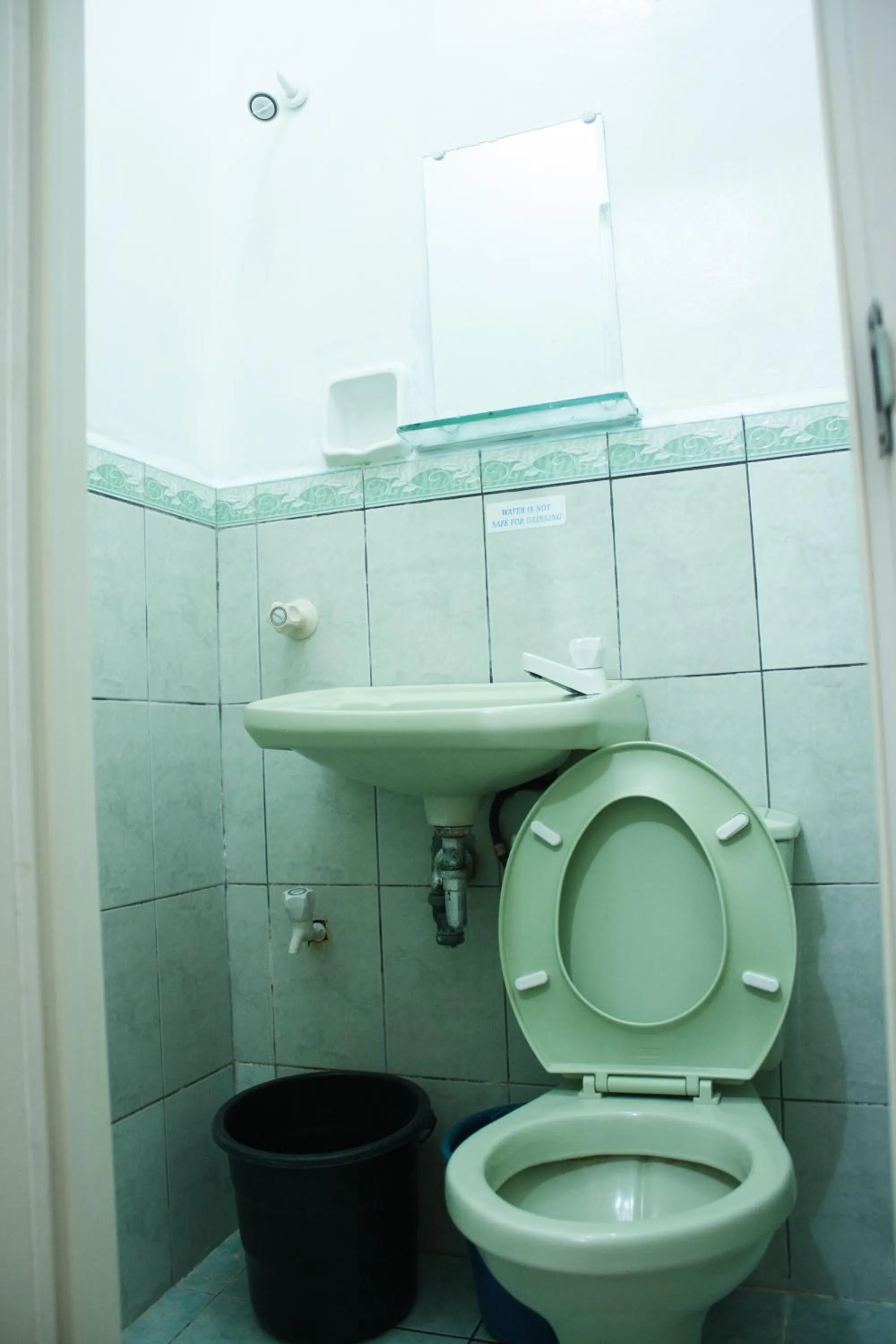 Shower in GV Hotel - Catarman