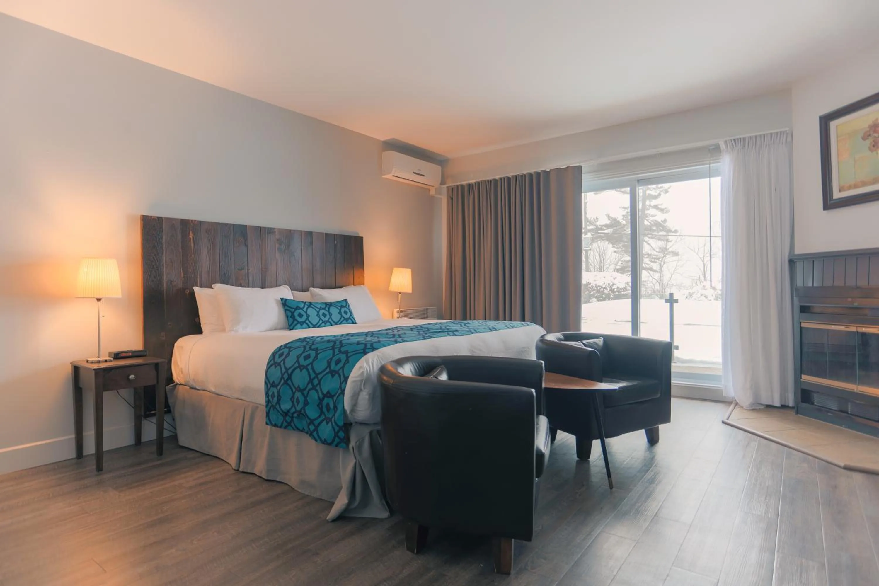 Bed in Hotel Lac Brome