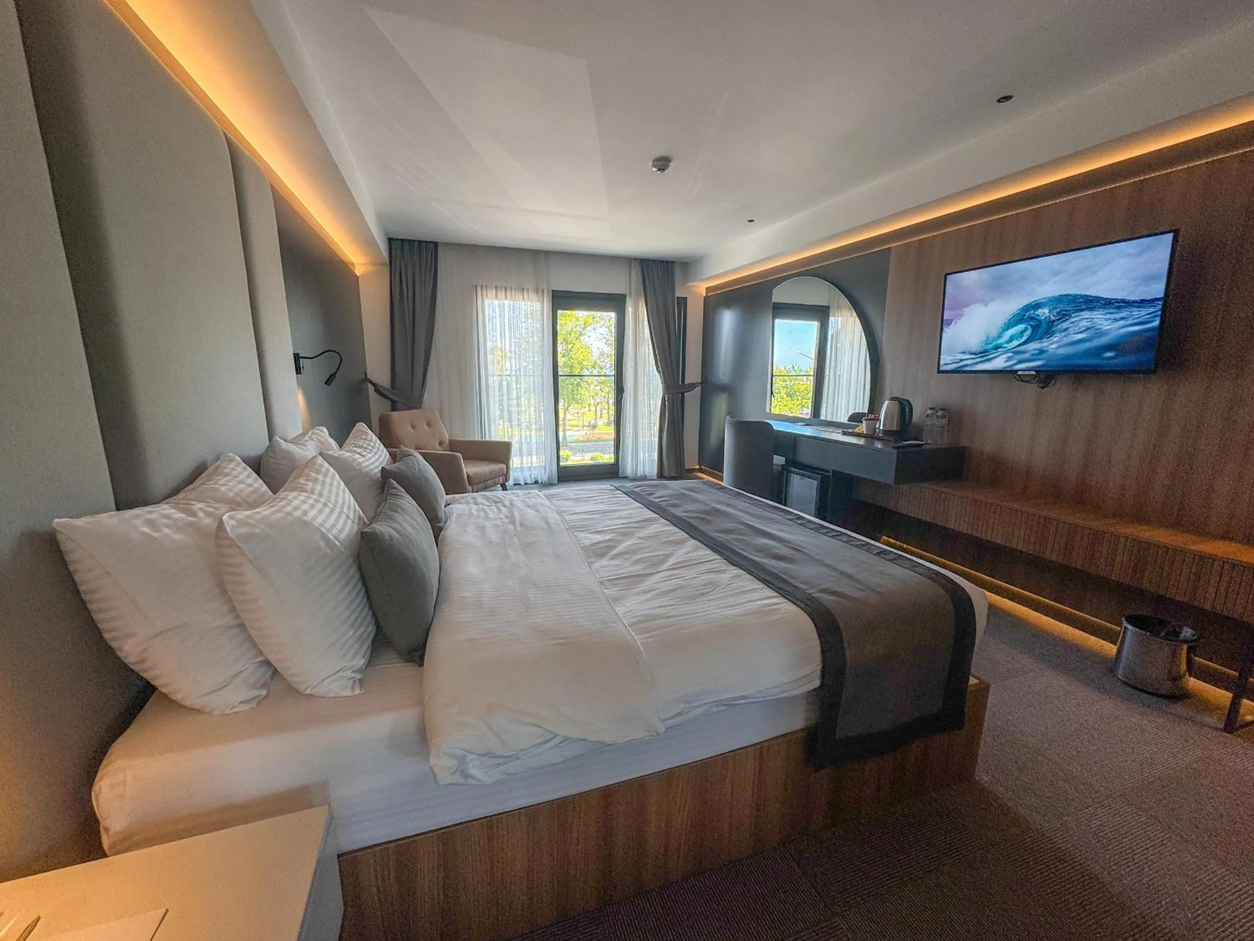 Bed in Sera Lake Center Hotel