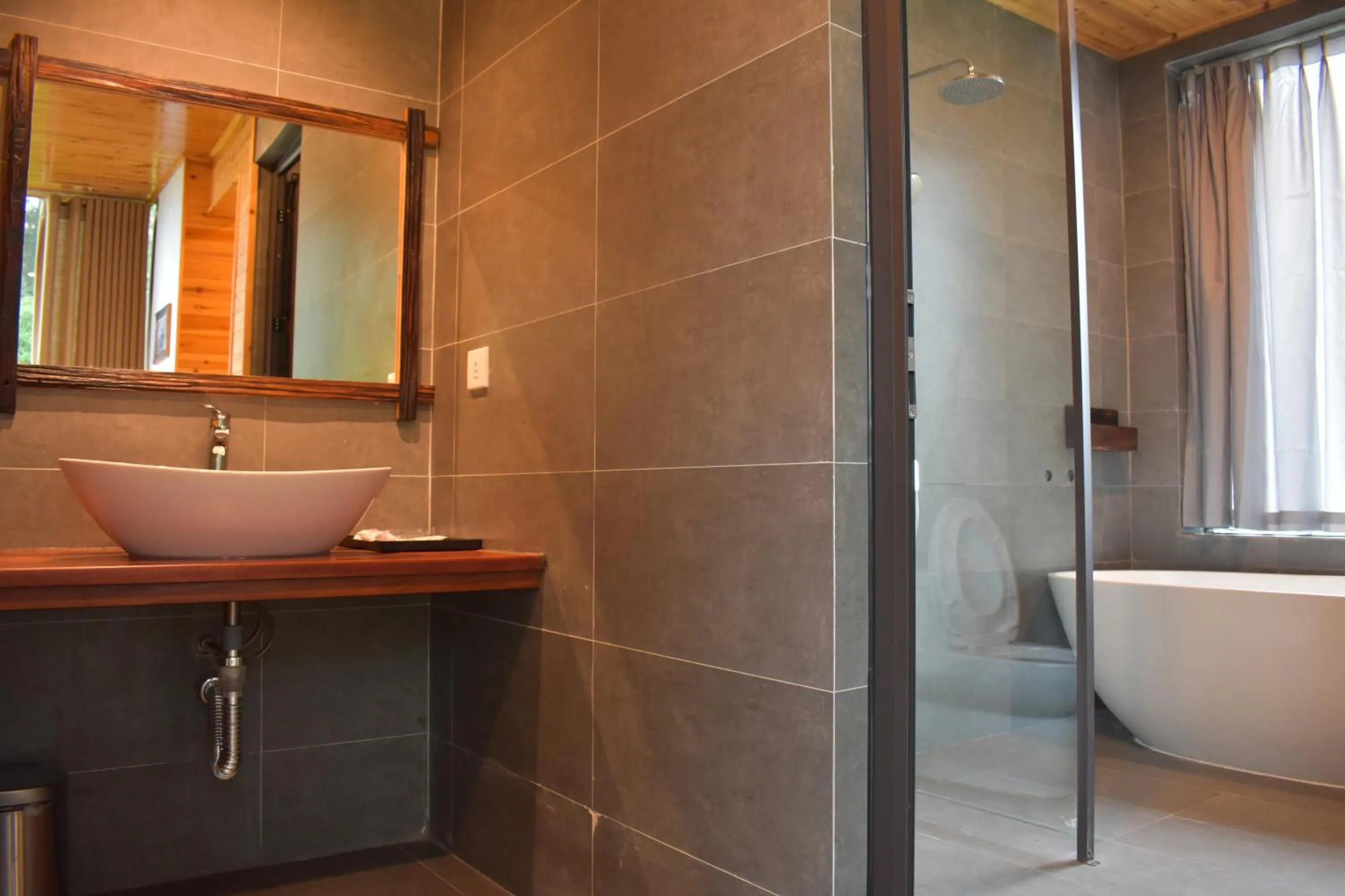 Shower in Sapa Chill Retreat