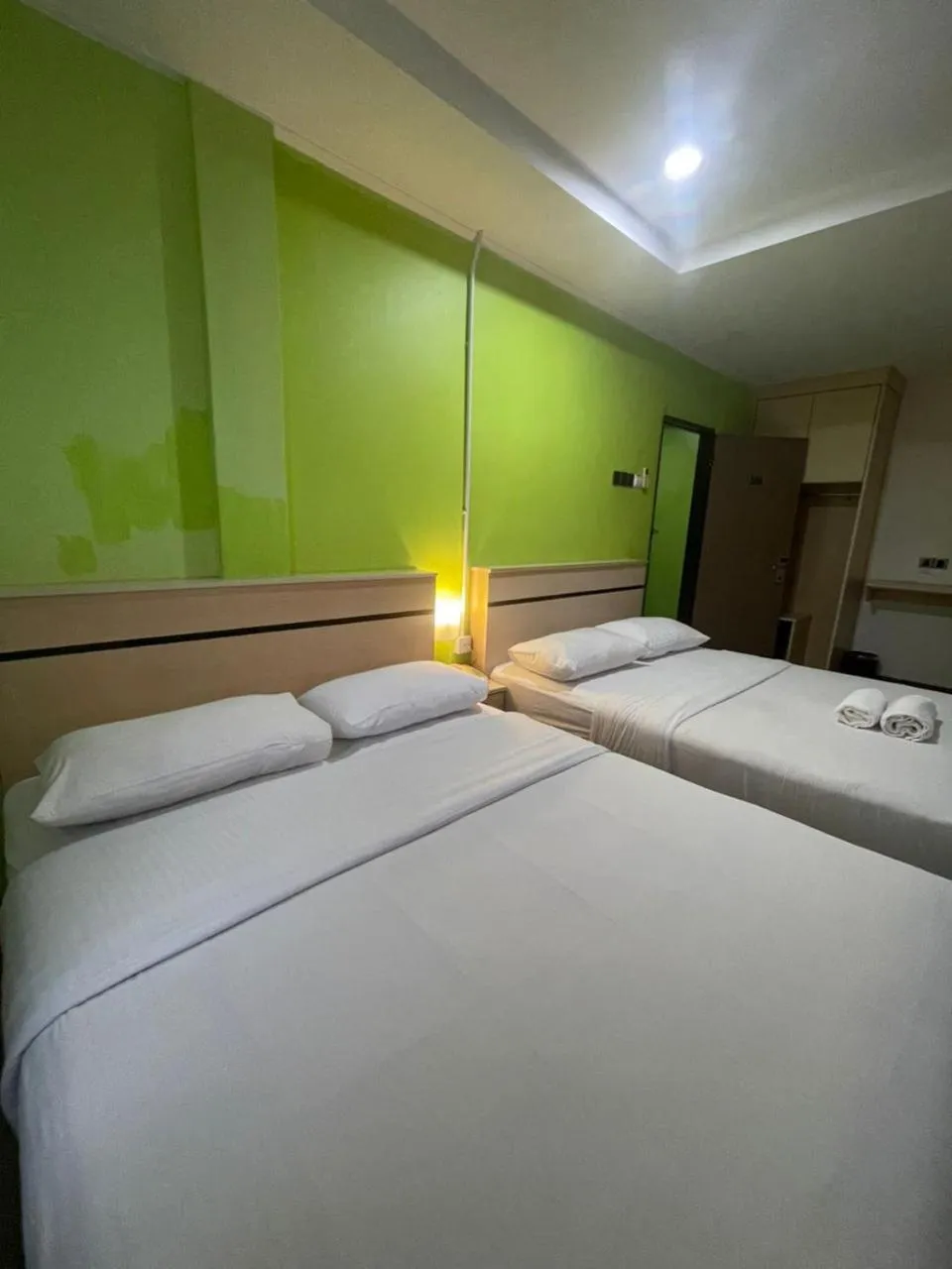 Bed in Merlin Hotel George Town Penang