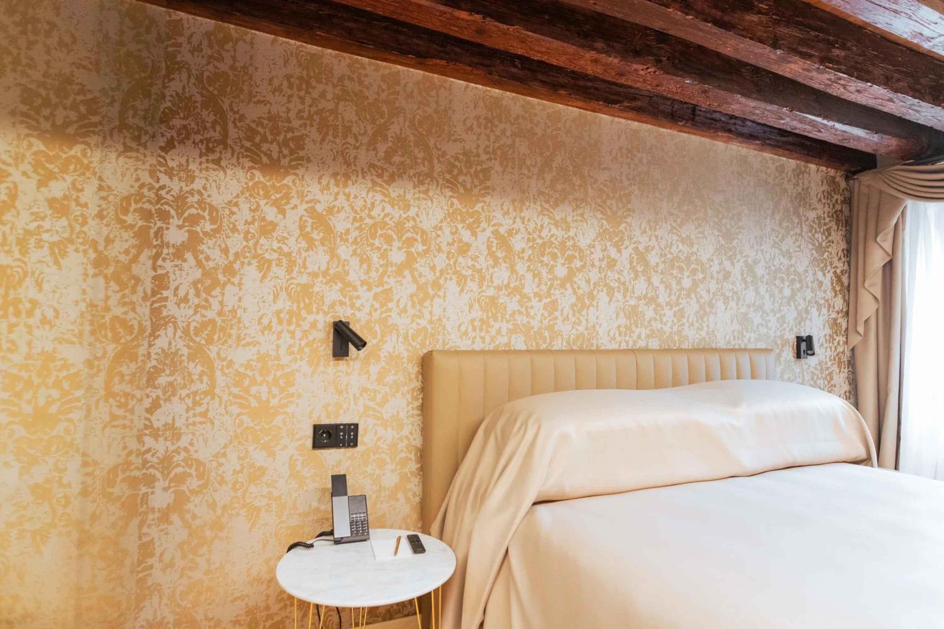 Bed in Palazzetto MyVenice