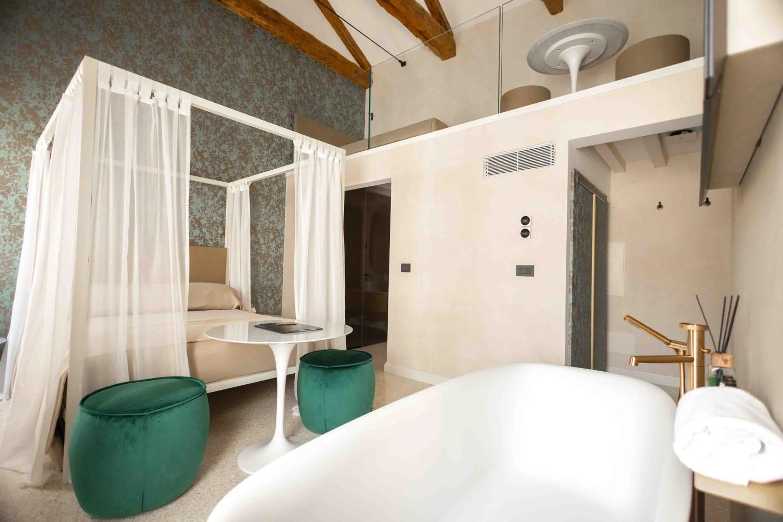 Photo of the whole room, Bed in Palazzetto MyVenice