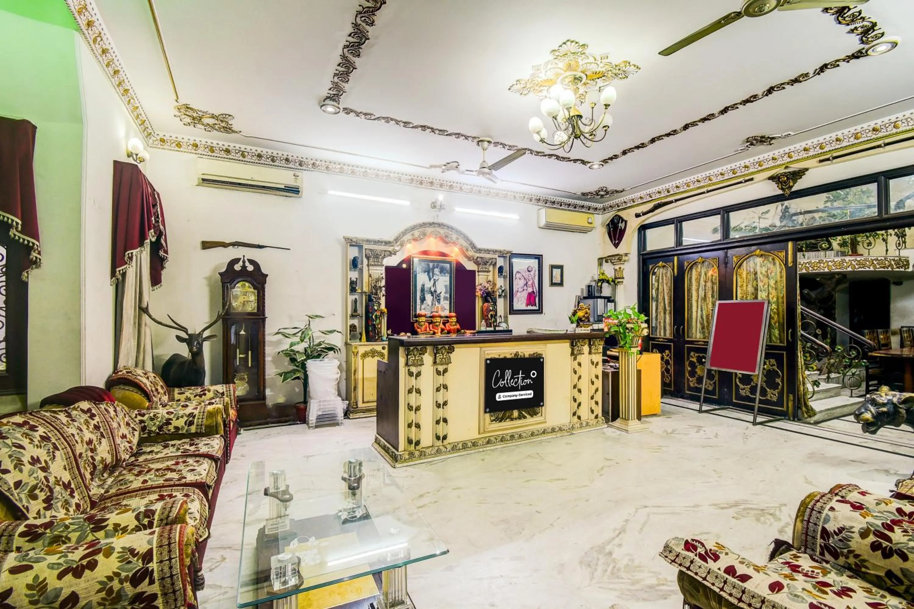 Lobby or reception in Collection O Raja Park Jaipur Formerly Maan Heritage