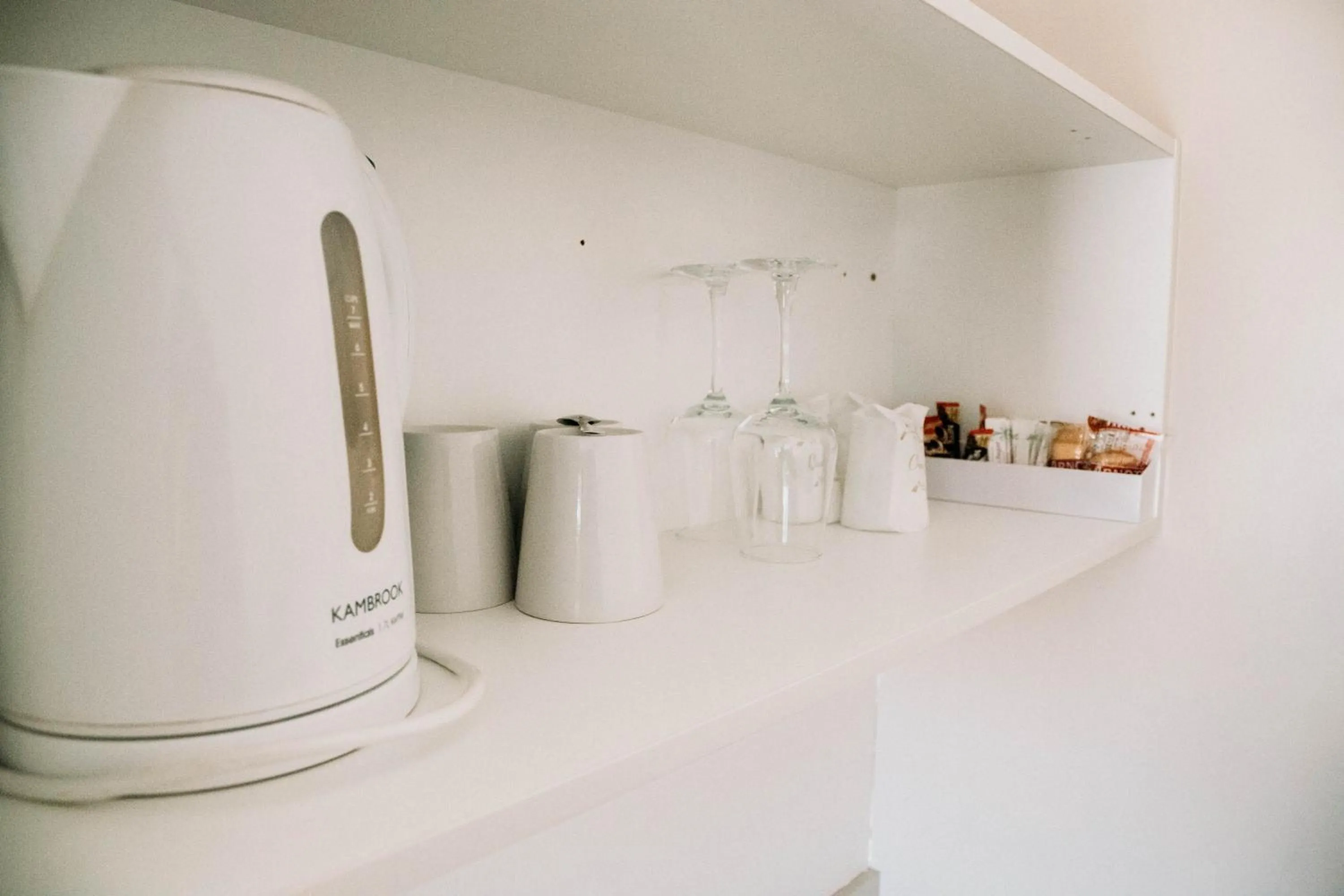 Coffee/tea facilities in Winton Outback Motel