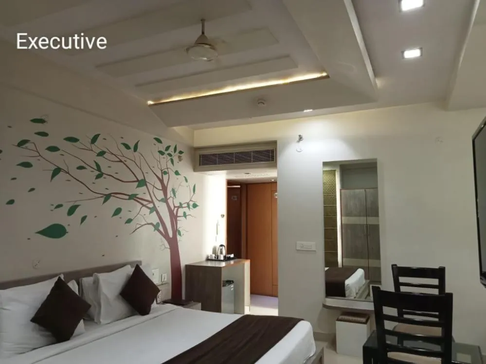 Bedroom in Hotel Yash Regency