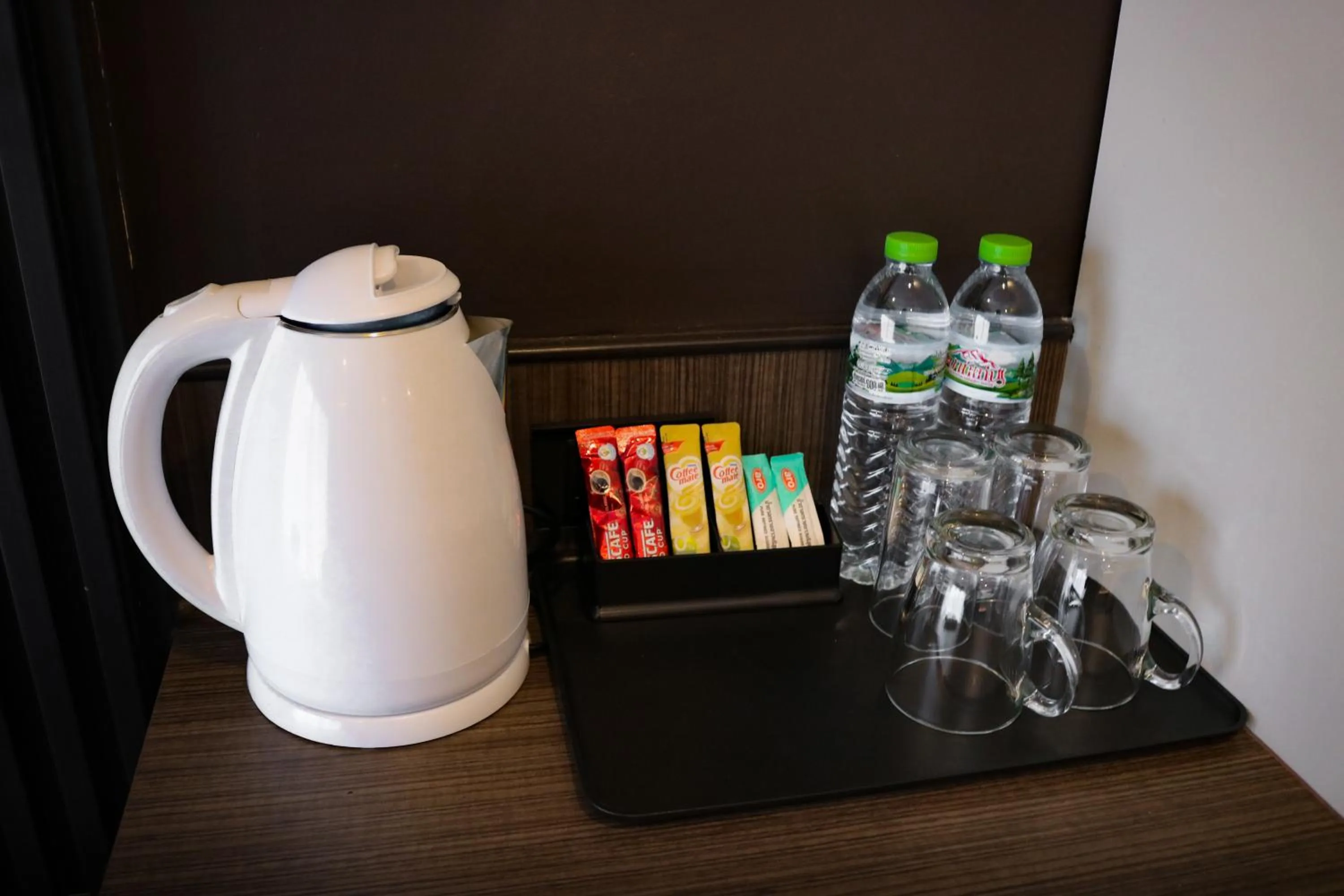 Coffee/tea facilities in Max Residence