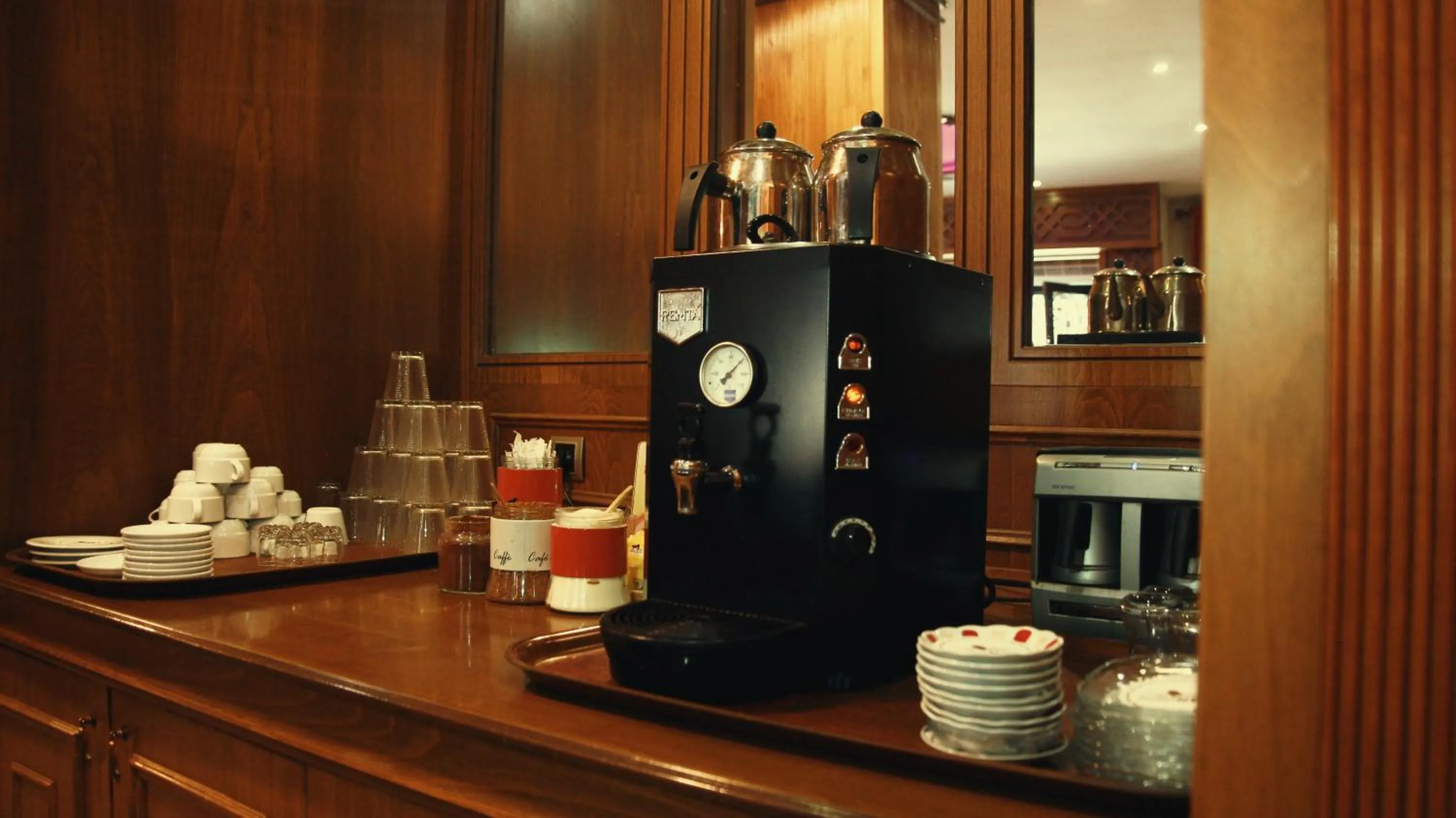 Coffee/tea facilities in Hotel Ney