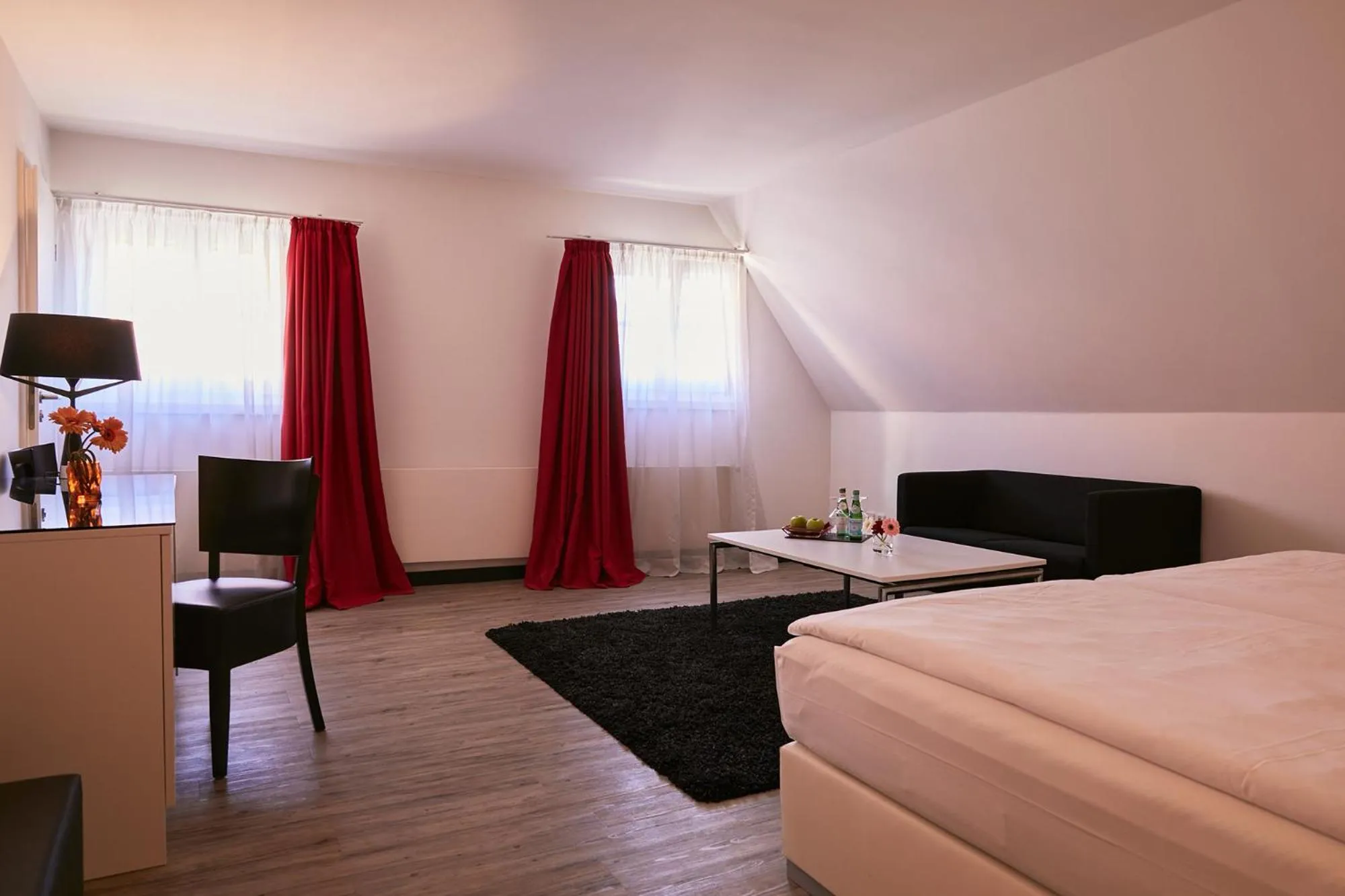 Photo of the whole room, Bed in Hotel im Haus zur Hanse