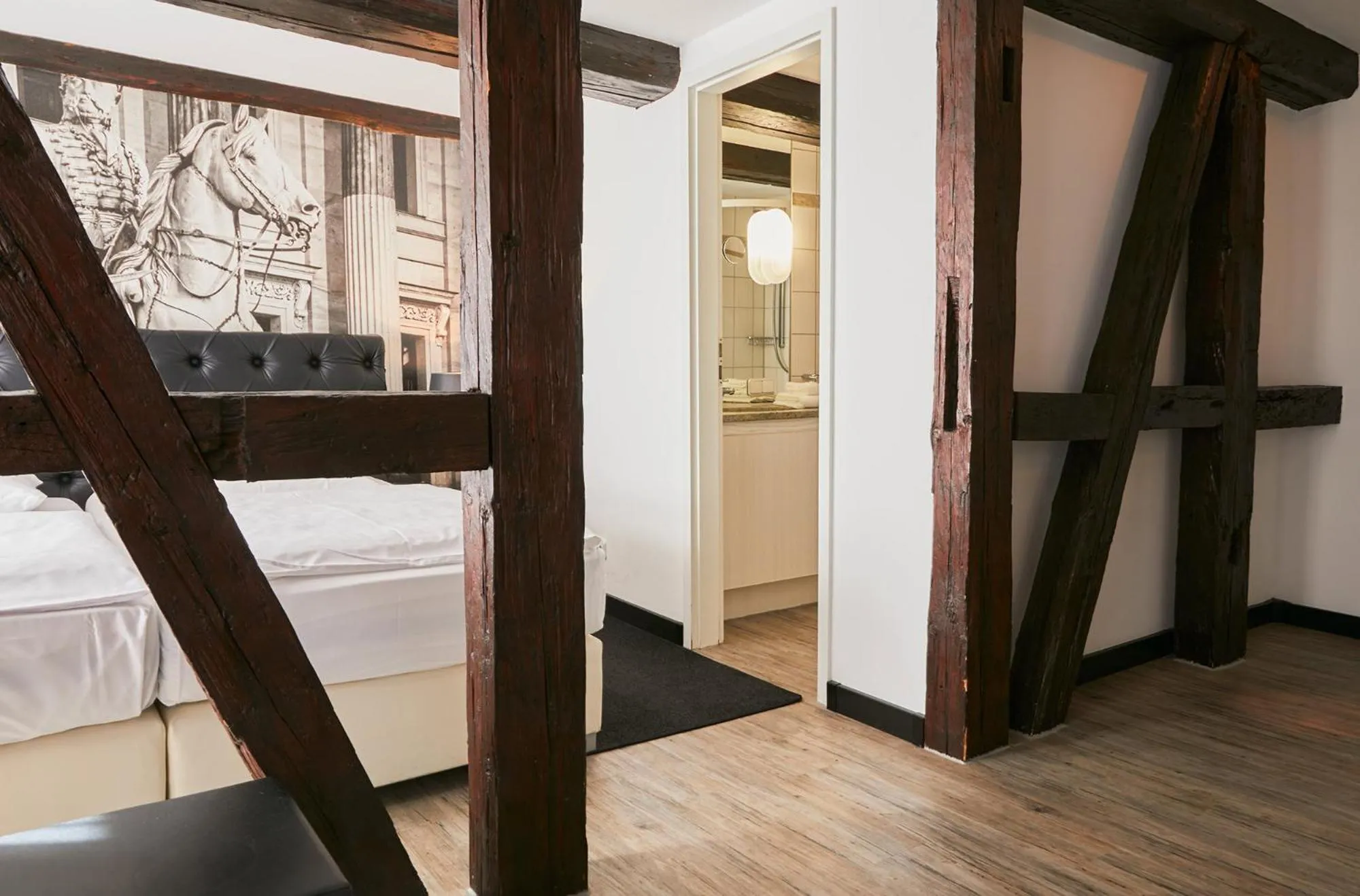 Photo of the whole room, Bed in Hotel im Haus zur Hanse