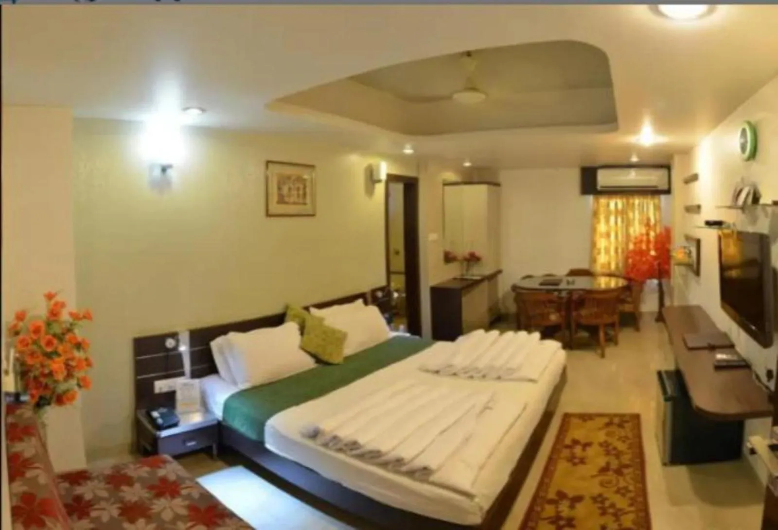 Bed in Hotel Shree Vatika