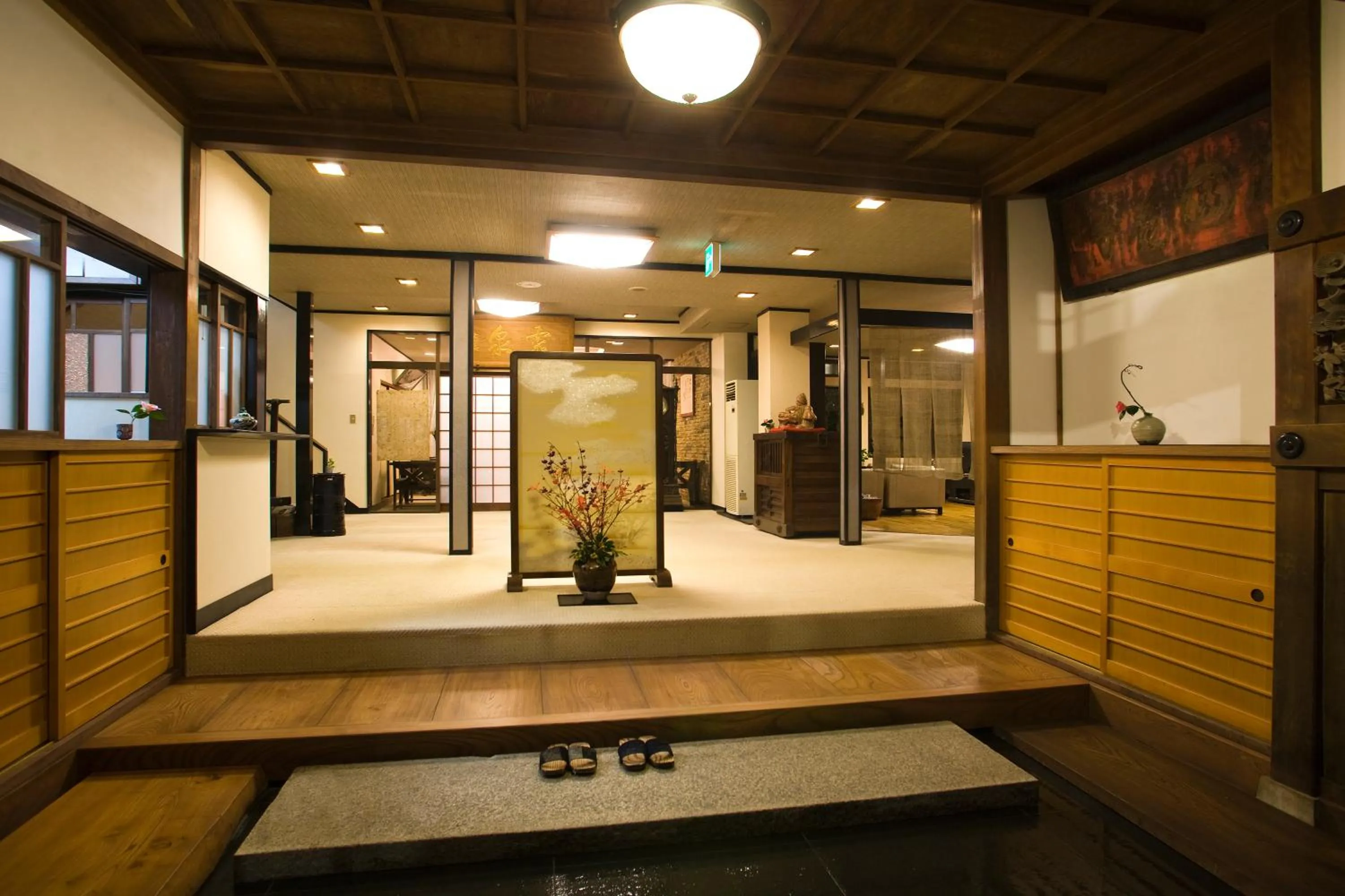 Lobby or reception in Motoyu Ishiya