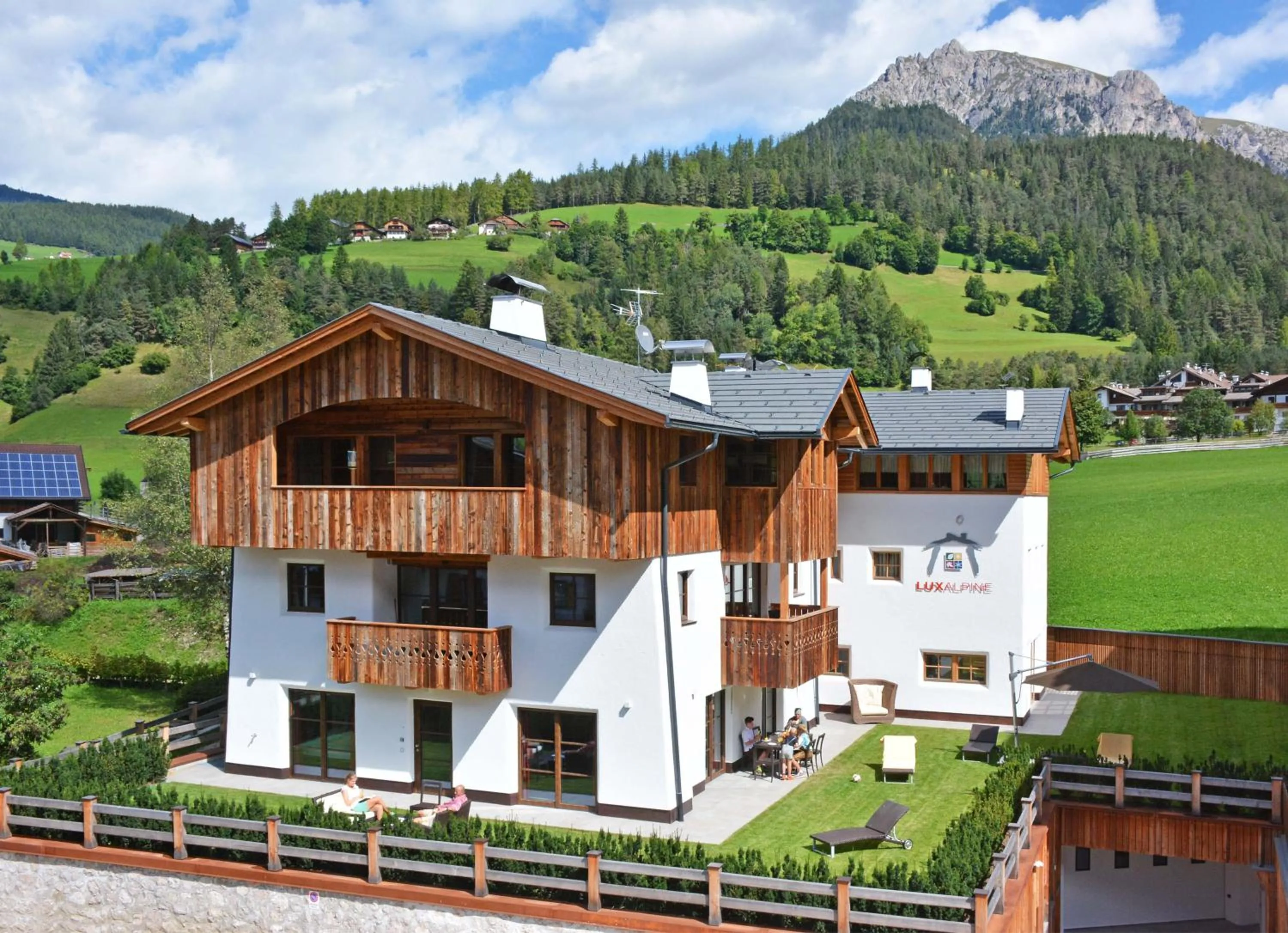 Property building in Mountainlodge Luxalpine
