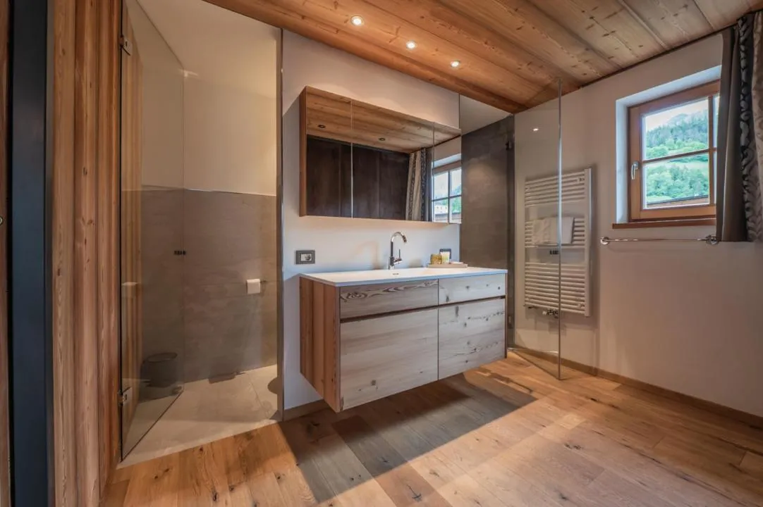 Bathroom in Mountainlodge Luxalpine