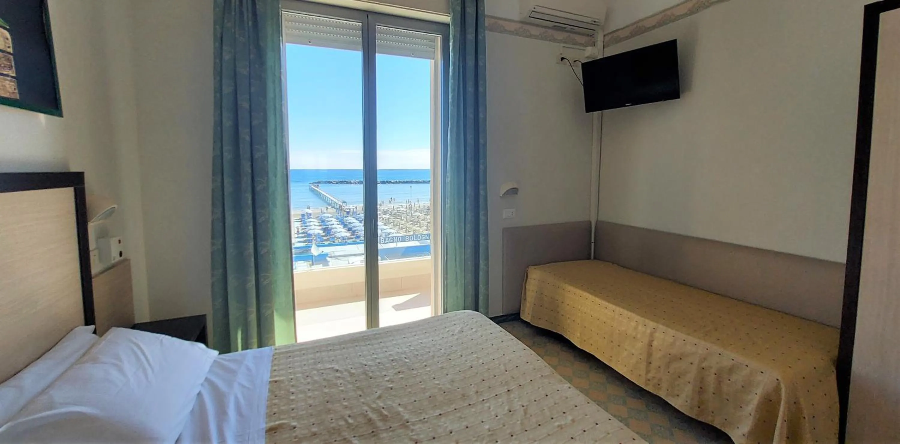 Photo of the whole room, Bed in Miomar Beach Hotel