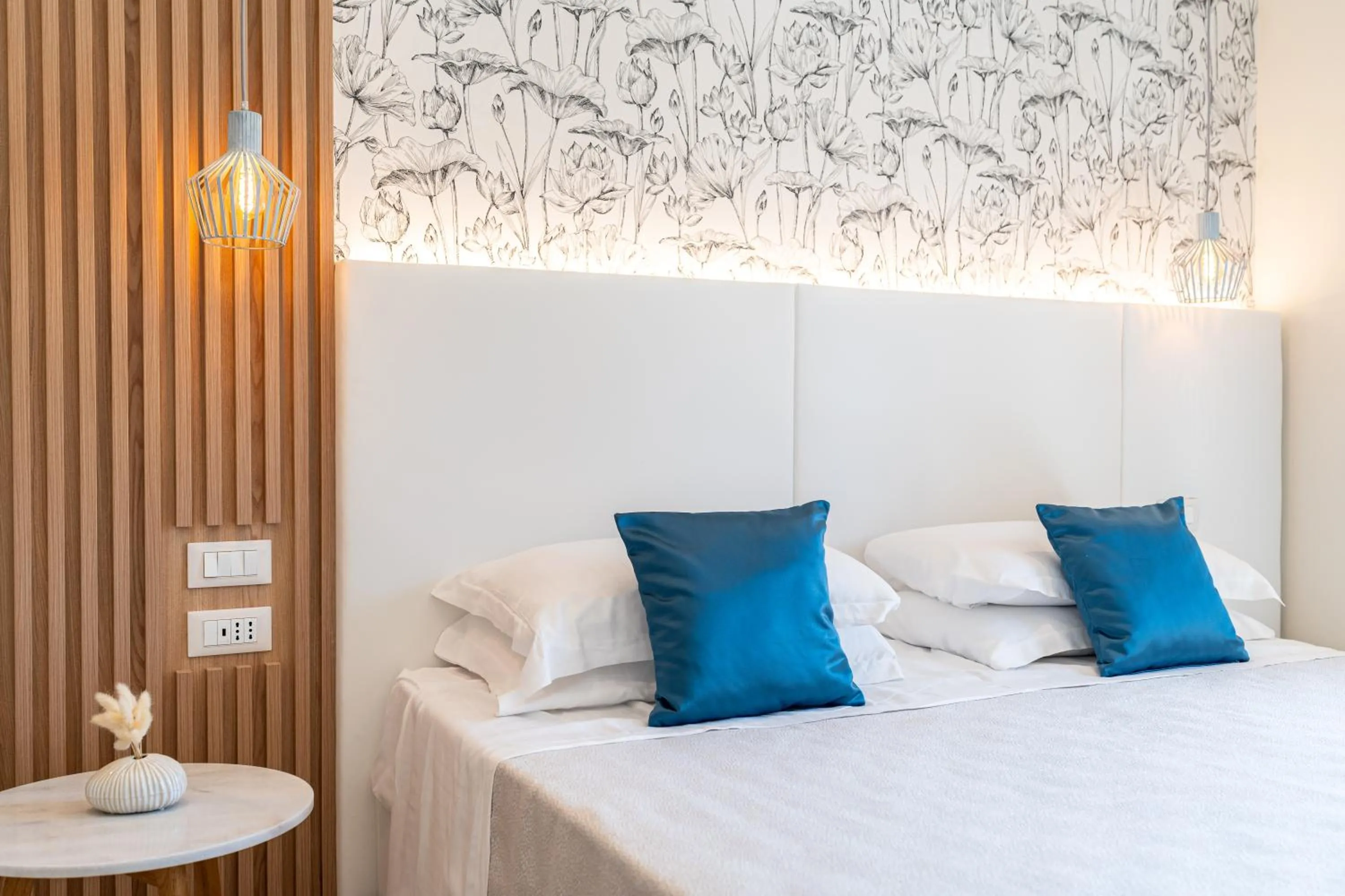 Bedroom, Bed in Miomar Beach Hotel