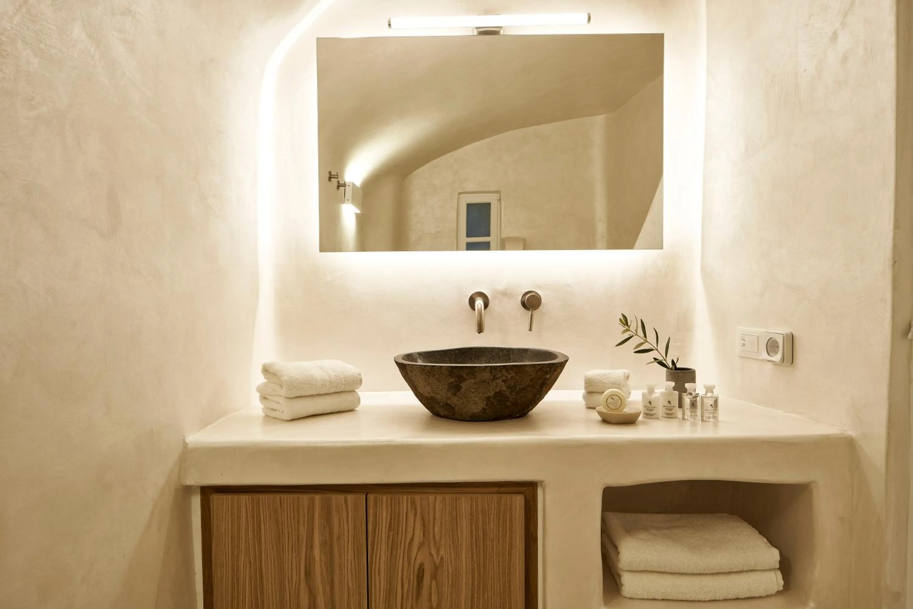 Bathroom in Heavens Edge