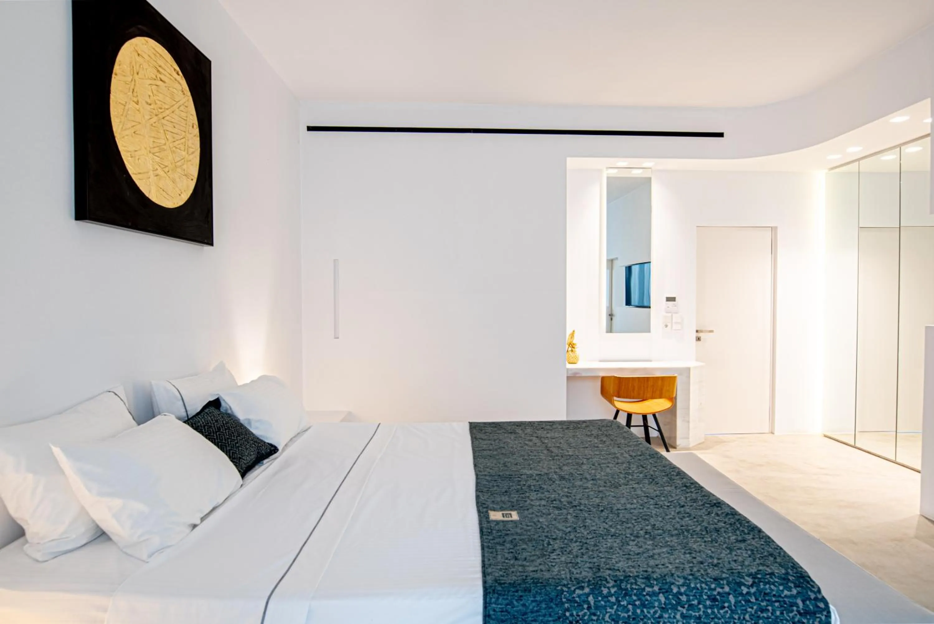 Bedroom in Heavens Edge