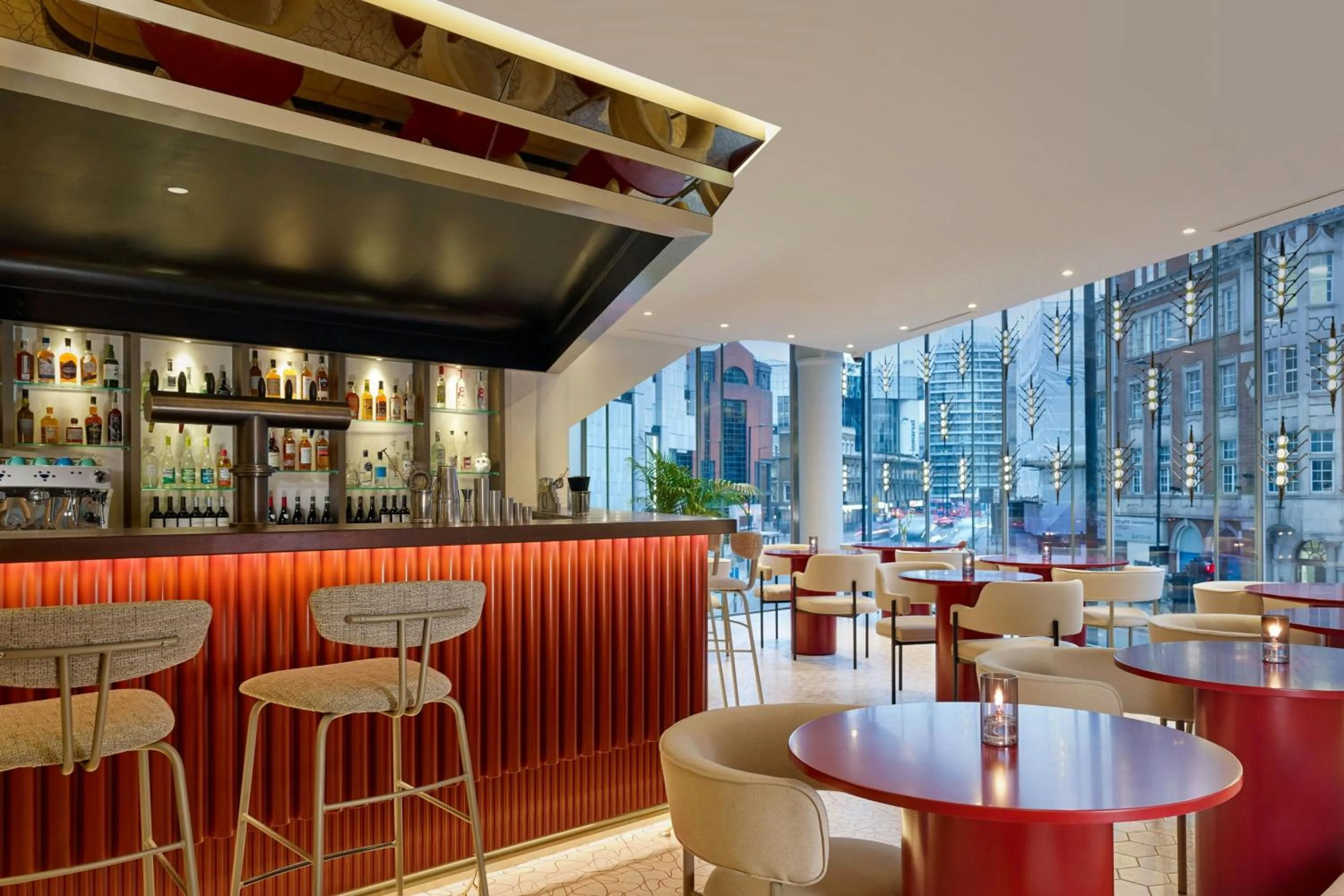 Lounge or bar in Montcalm East, Autograph Collection