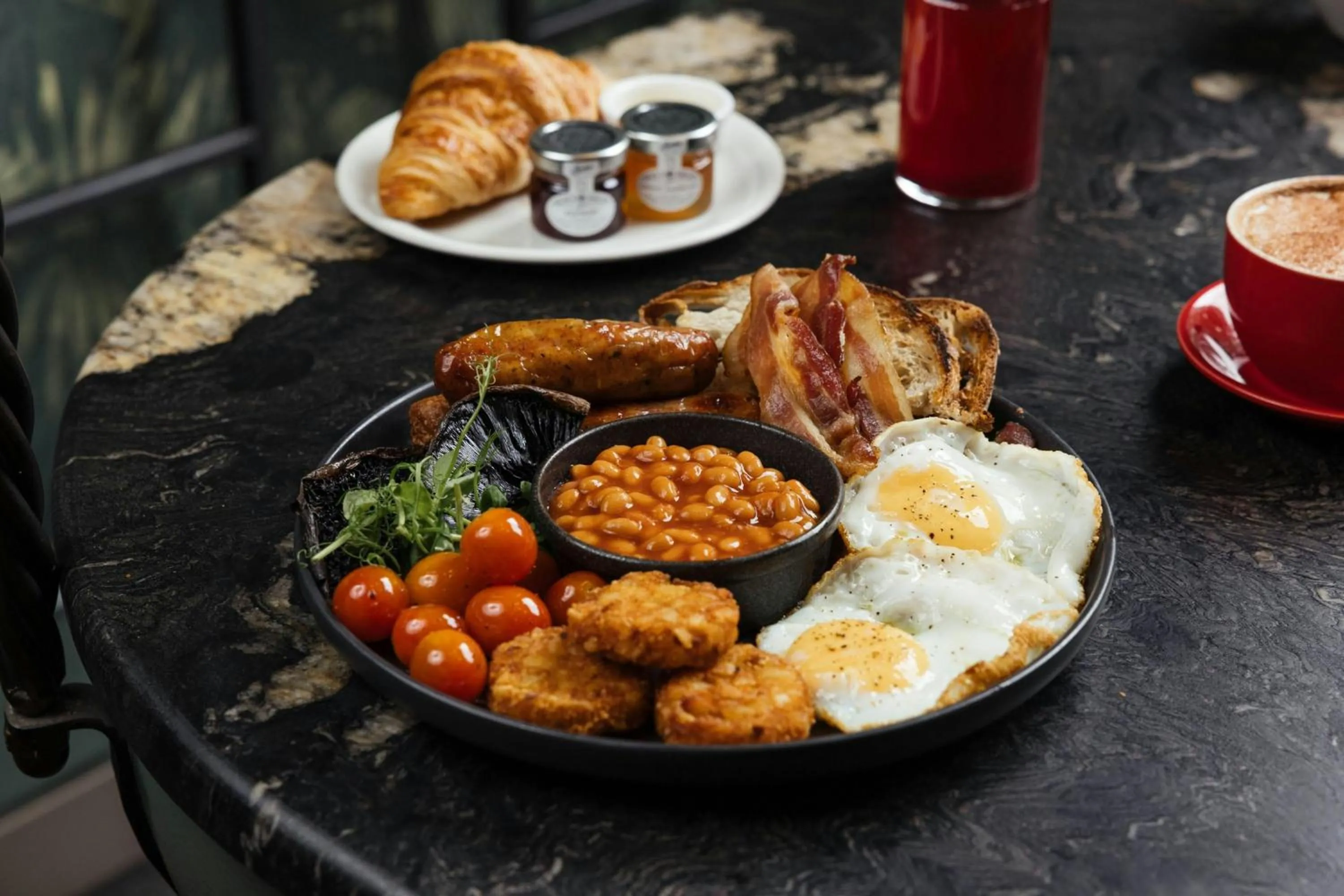 Breakfast in Montcalm East, Autograph Collection