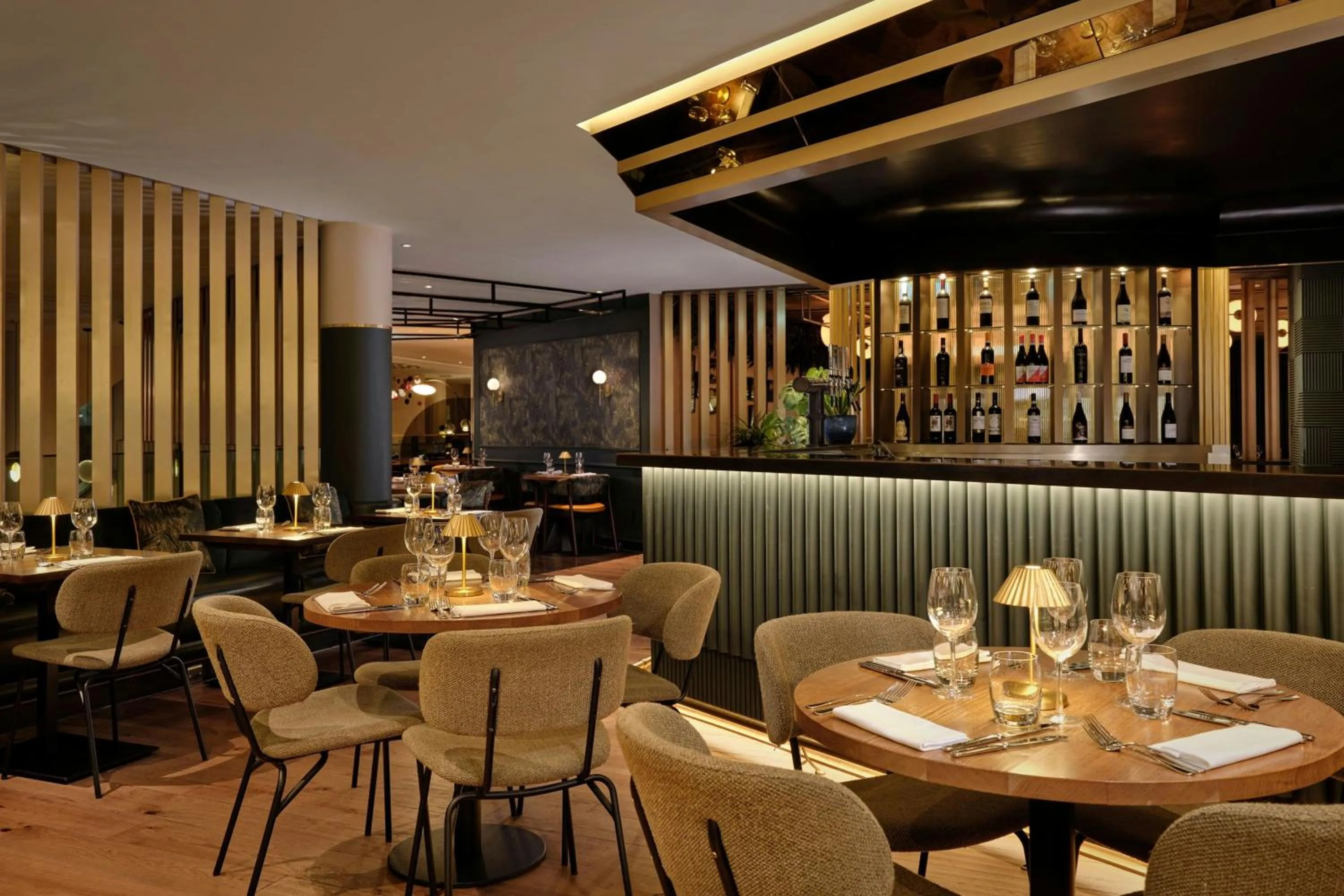 Restaurant/places to eat in Montcalm East, Autograph Collection