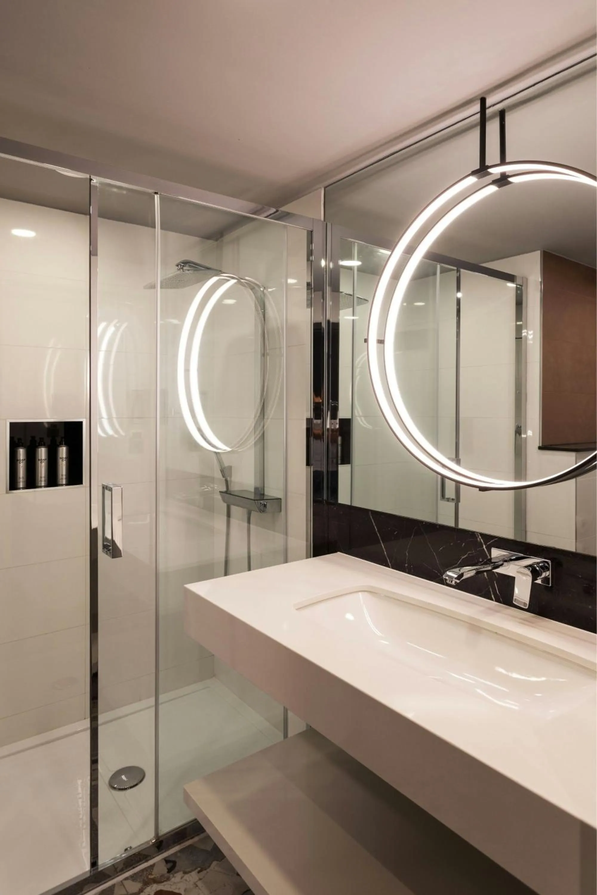 Bathroom in Montcalm East, Autograph Collection