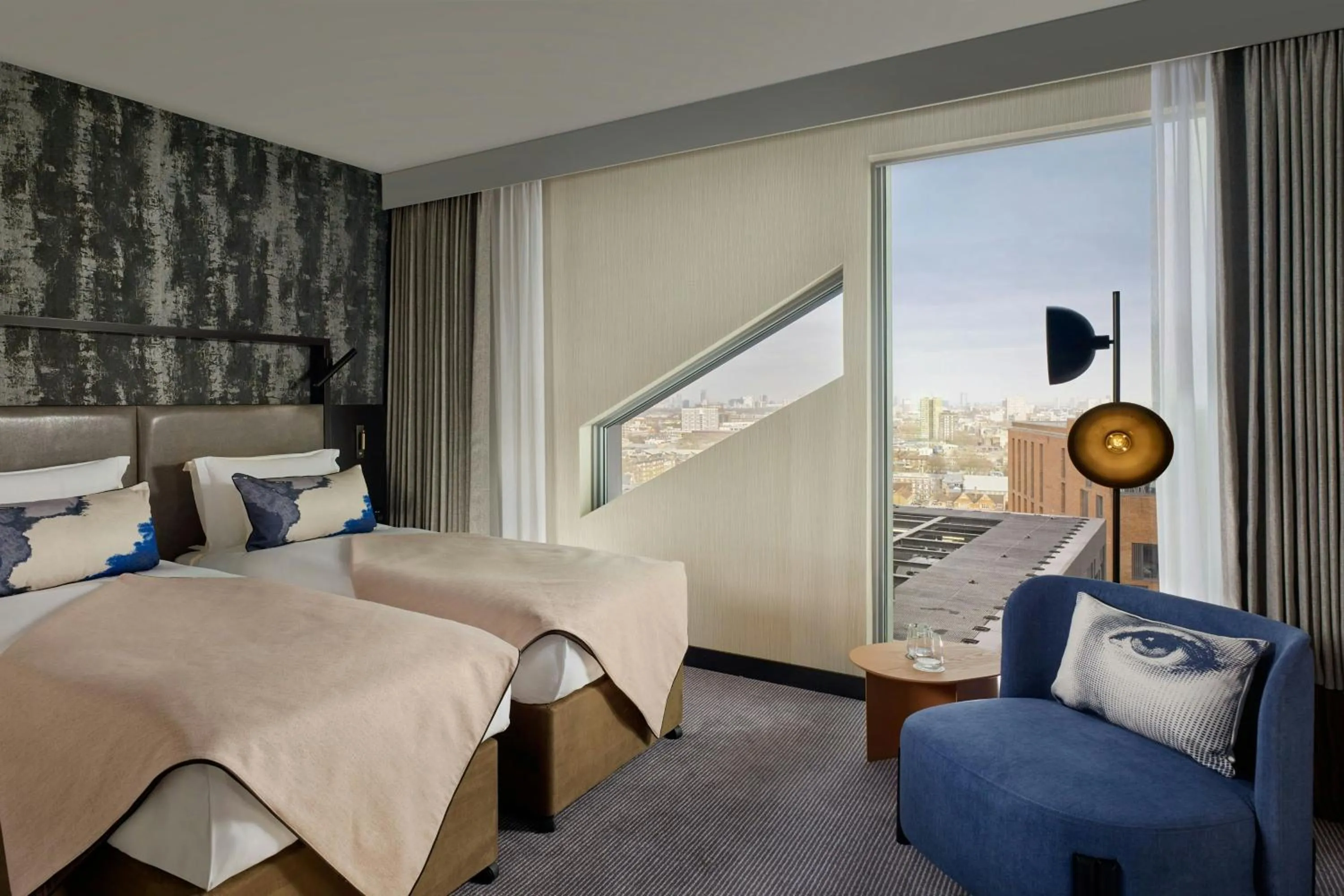 Photo of the whole room, Bed in Montcalm East, Autograph Collection