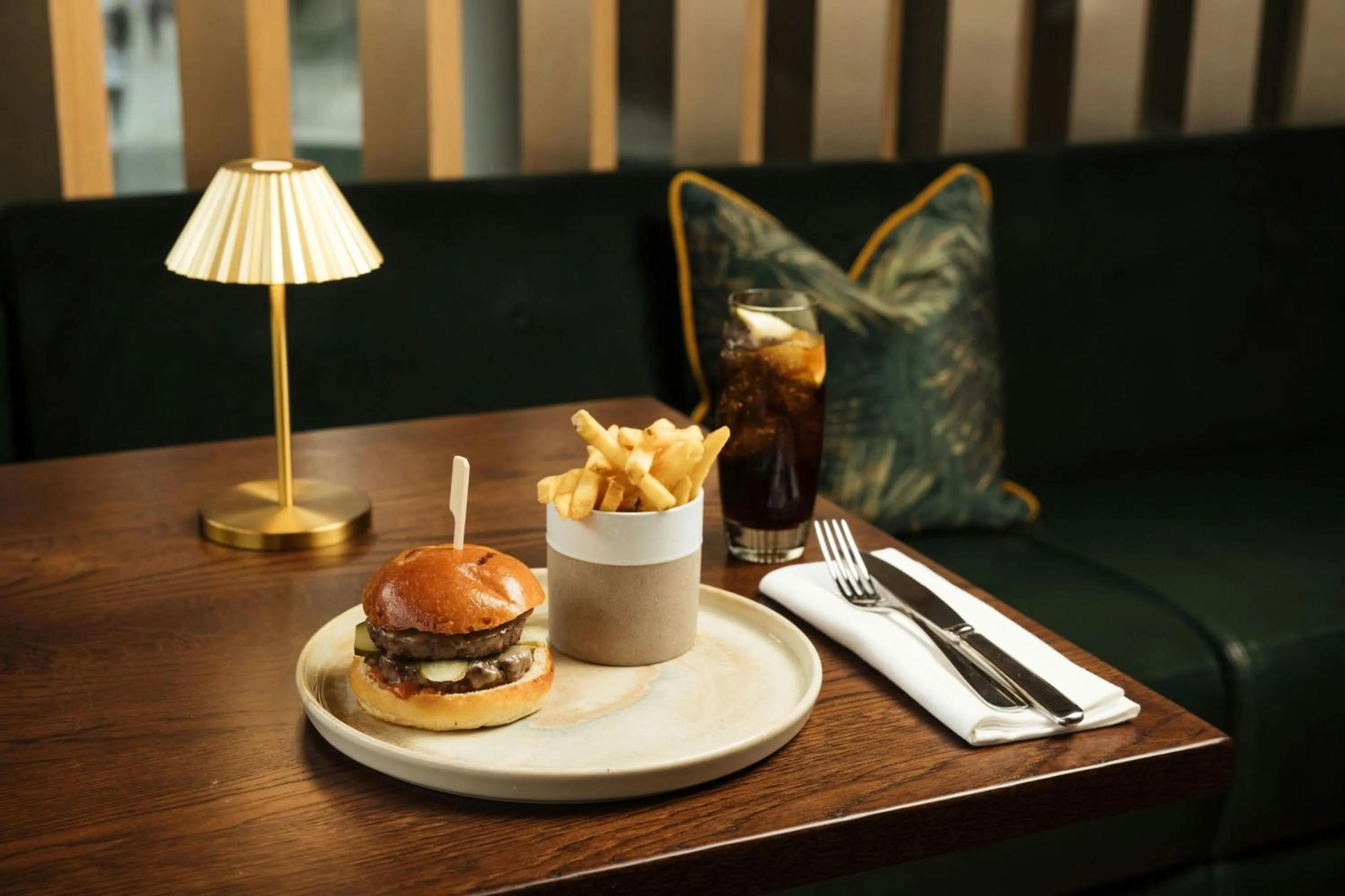 Restaurant/places to eat in Montcalm East, Autograph Collection