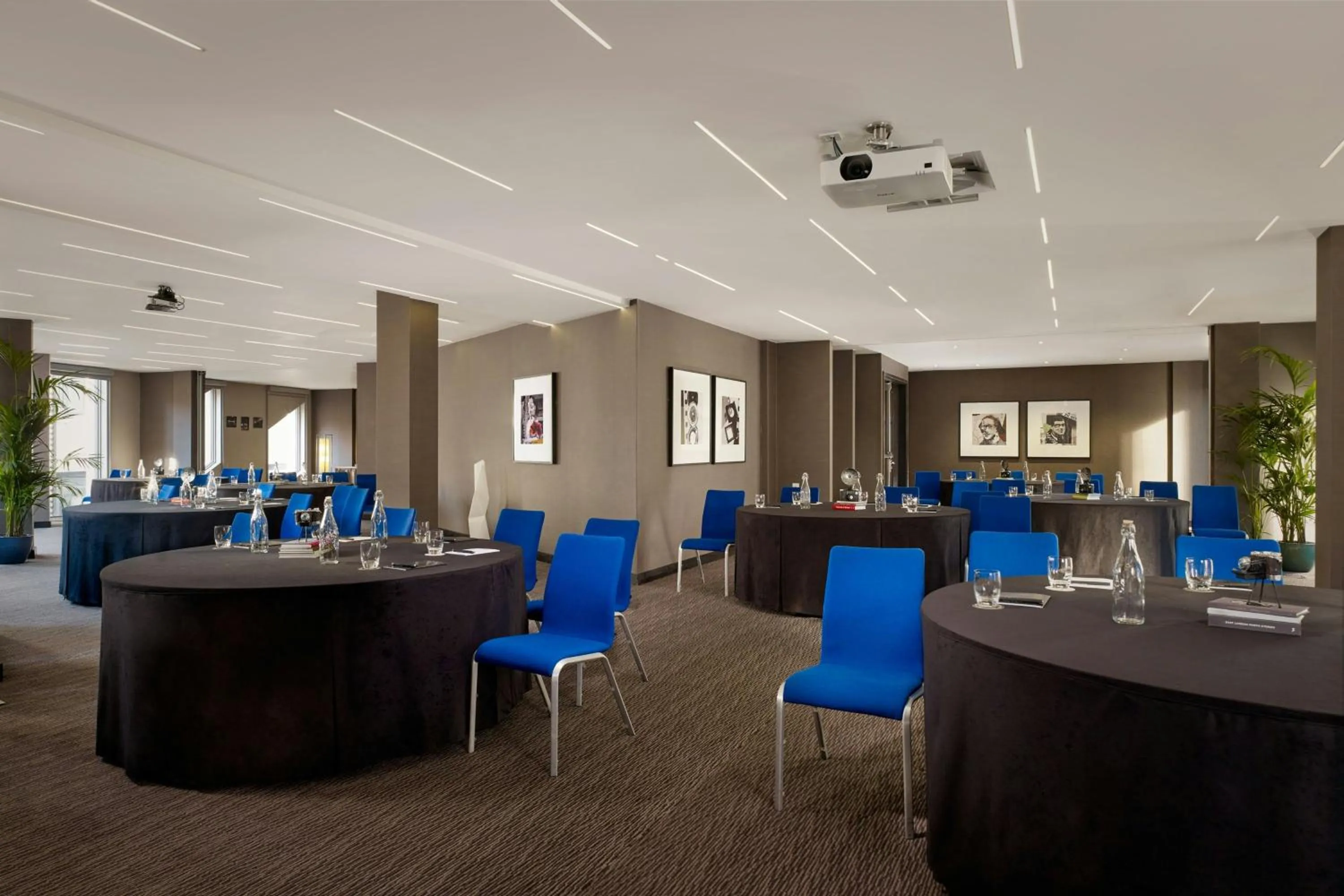 Meeting/conference room in Montcalm East, Autograph Collection