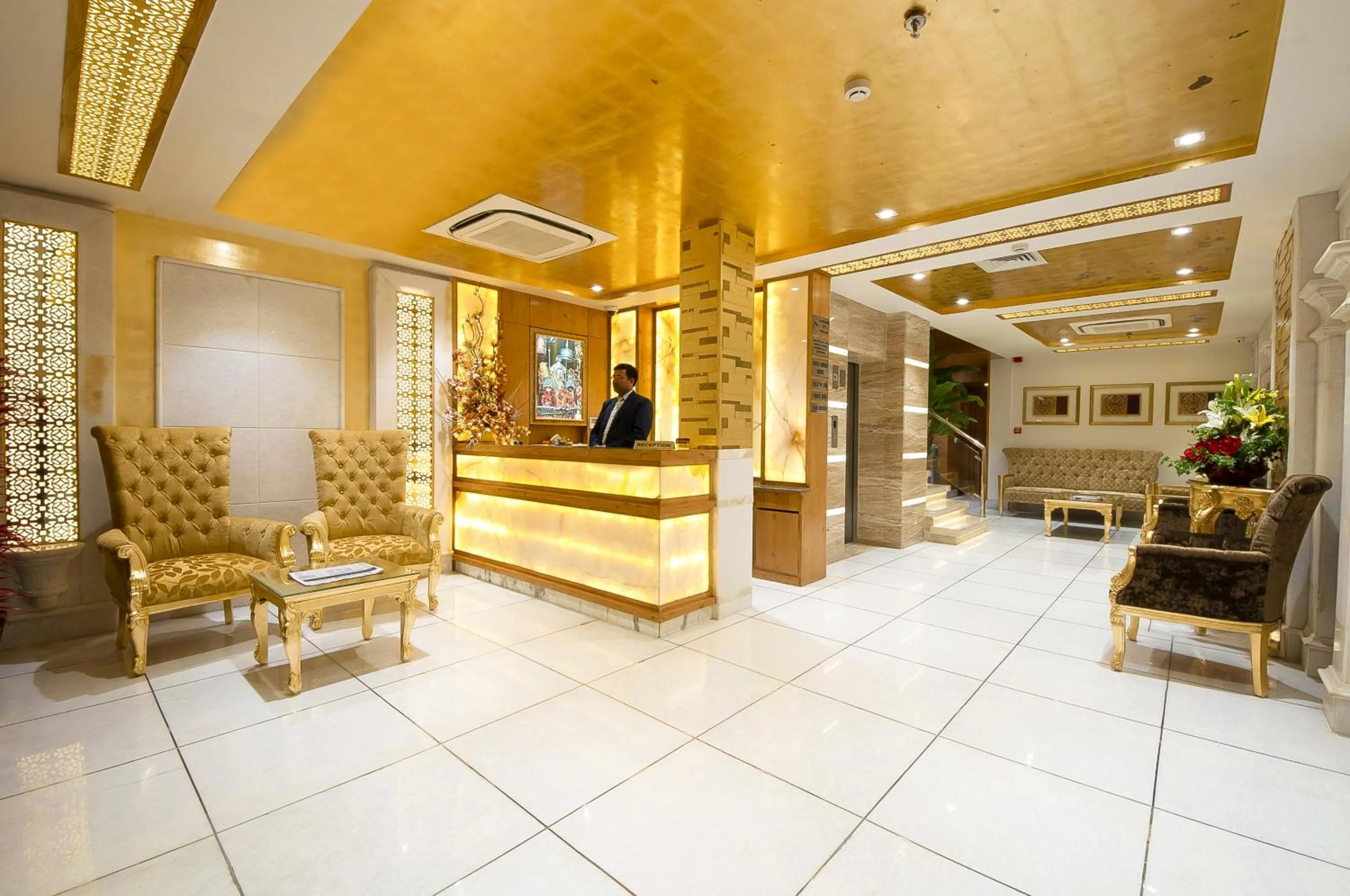 Lobby or reception in Hotel Swaran Palace